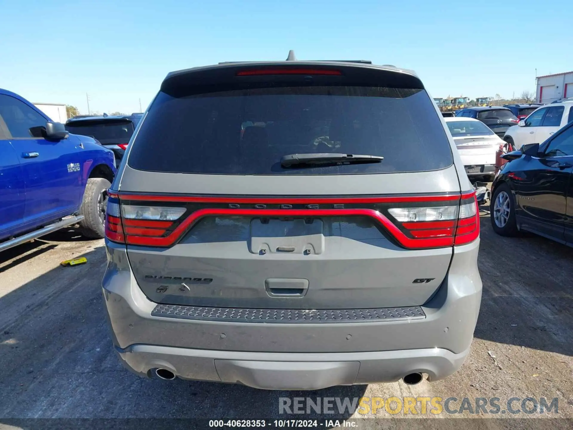 17 Photograph of a damaged car 1C4RDJDG2MC522108 DODGE DURANGO 2021