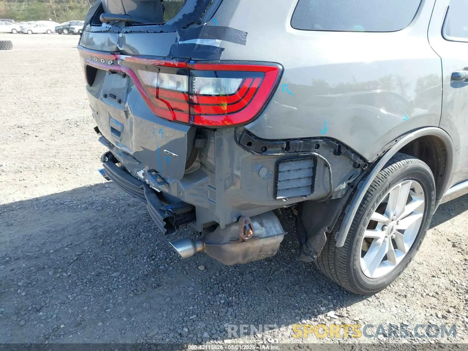 18 Photograph of a damaged car 1C4RDJDG4MC661916 DODGE DURANGO 2021