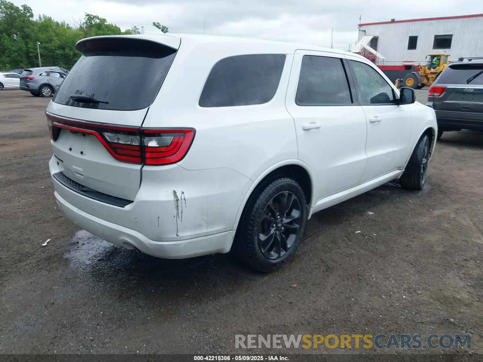 4 Photograph of a damaged car 1C4RDJDG8MC751814 DODGE DURANGO 2021