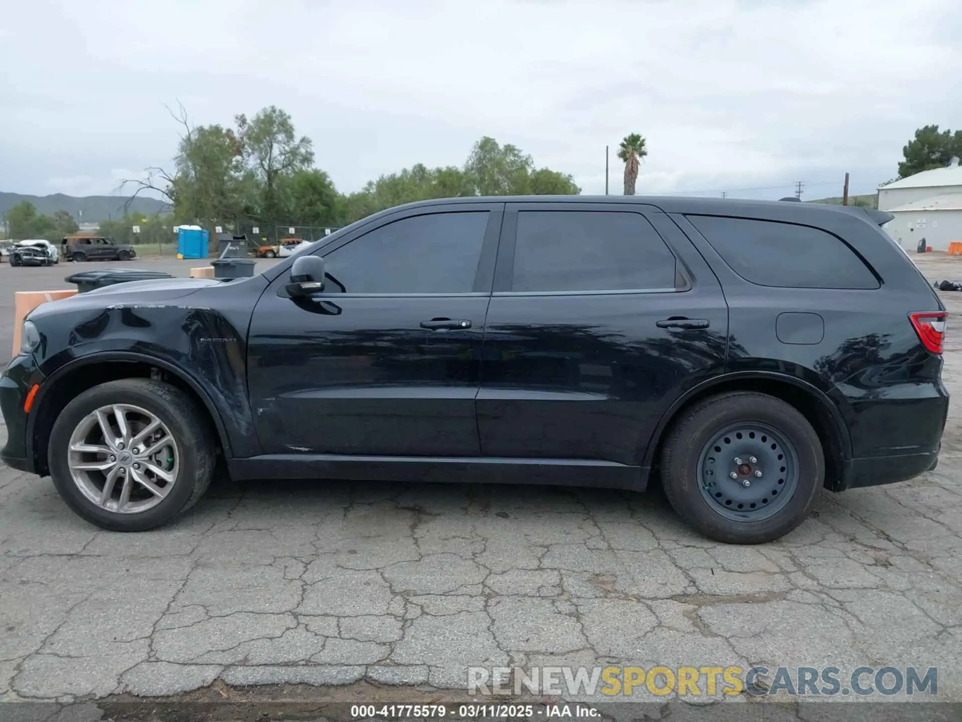 14 Photograph of a damaged car 1C4SDHCT5MC660041 DODGE DURANGO 2021