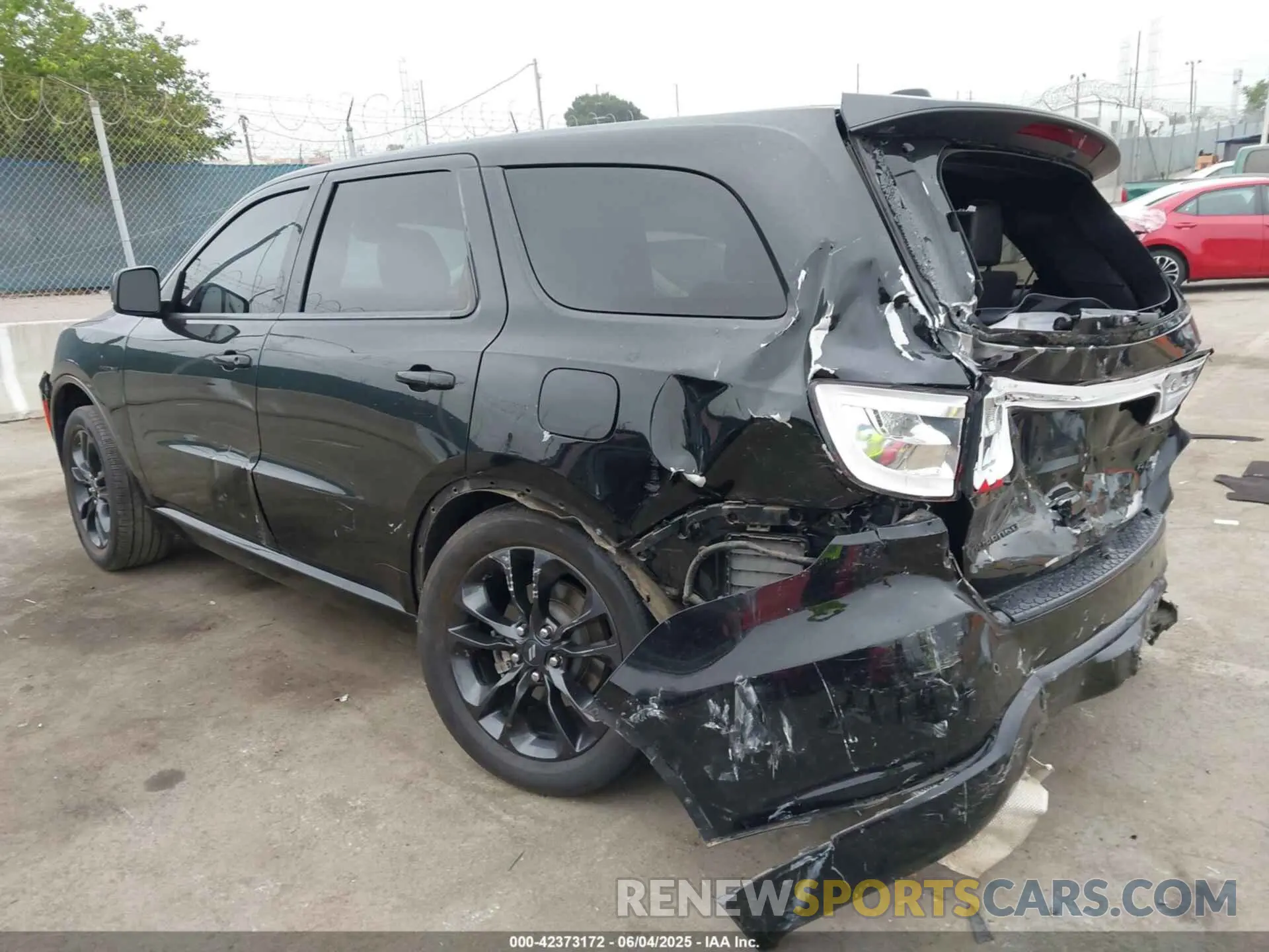 3 Photograph of a damaged car 1C4SDHCT5MC660105 DODGE DURANGO 2021