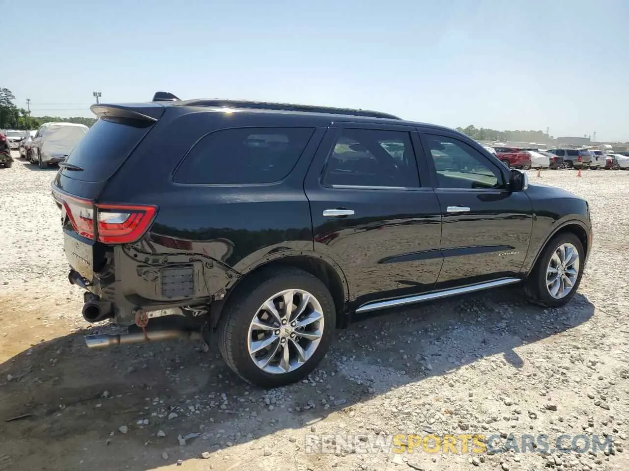 3 Photograph of a damaged car 1C4SDHET4MC761858 DODGE DURANGO 2021