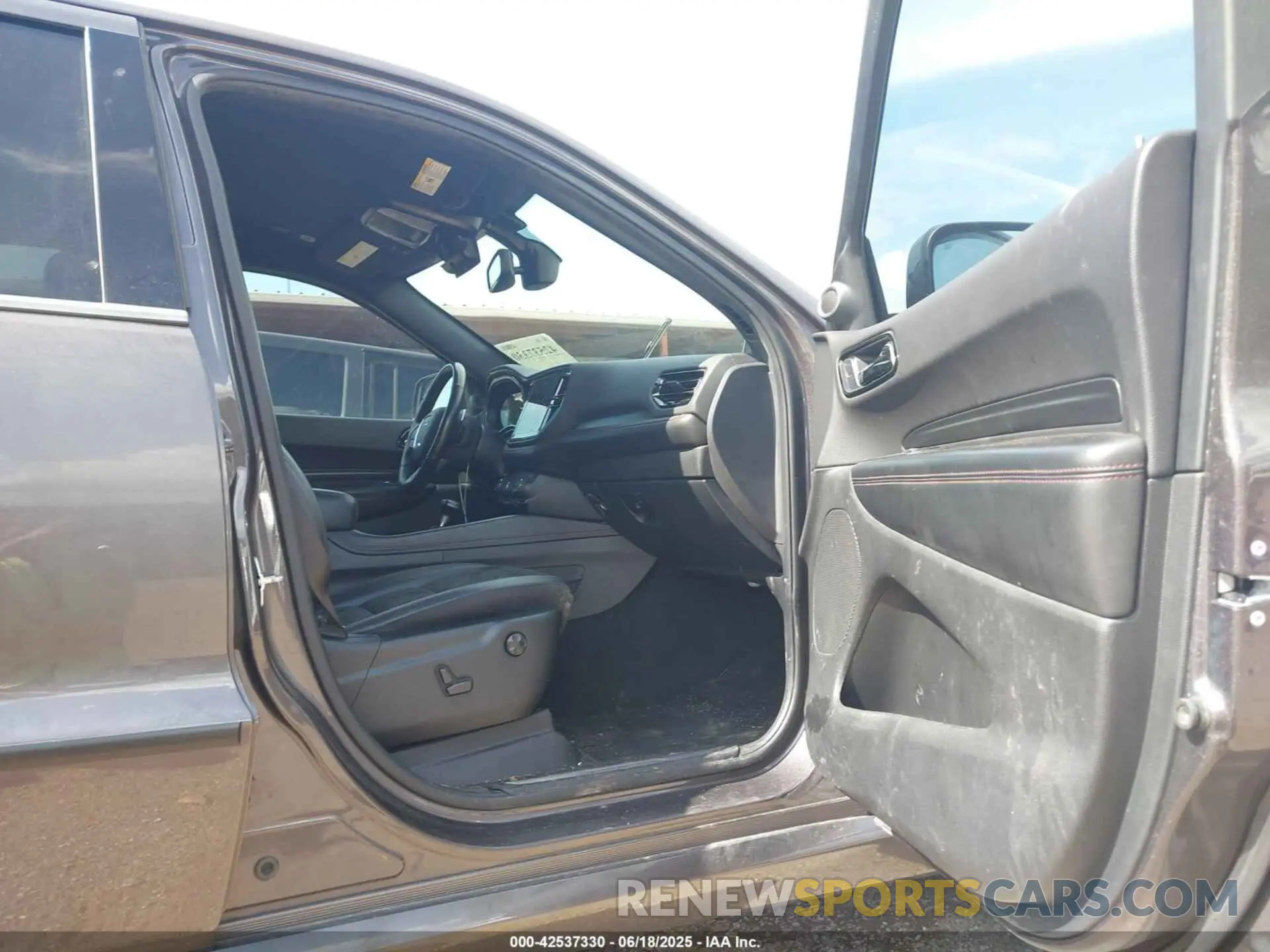18 Photograph of a damaged car 1C4SDJCT4MC642038 DODGE DURANGO 2021