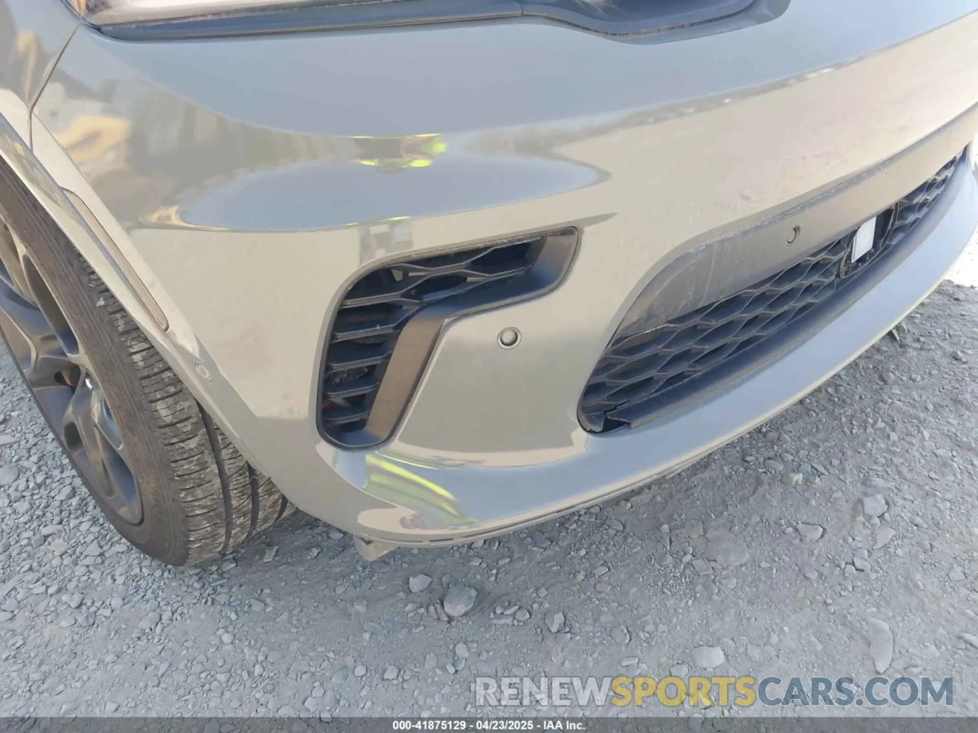 18 Photograph of a damaged car 1C4SDJH93MC683029 DODGE DURANGO 2021