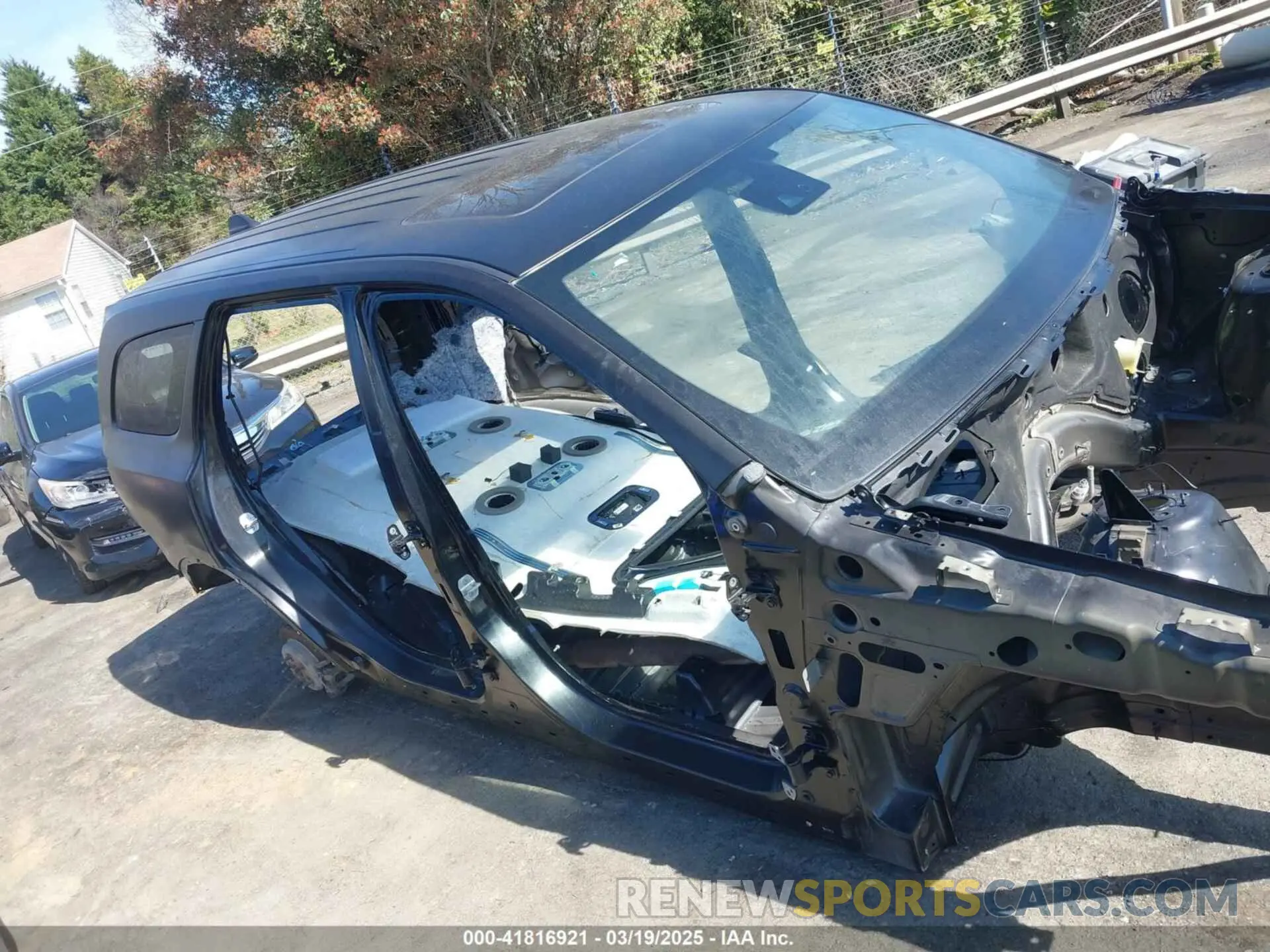 17 Photograph of a damaged car 1C4SDJH96MC762646 DODGE DURANGO 2021