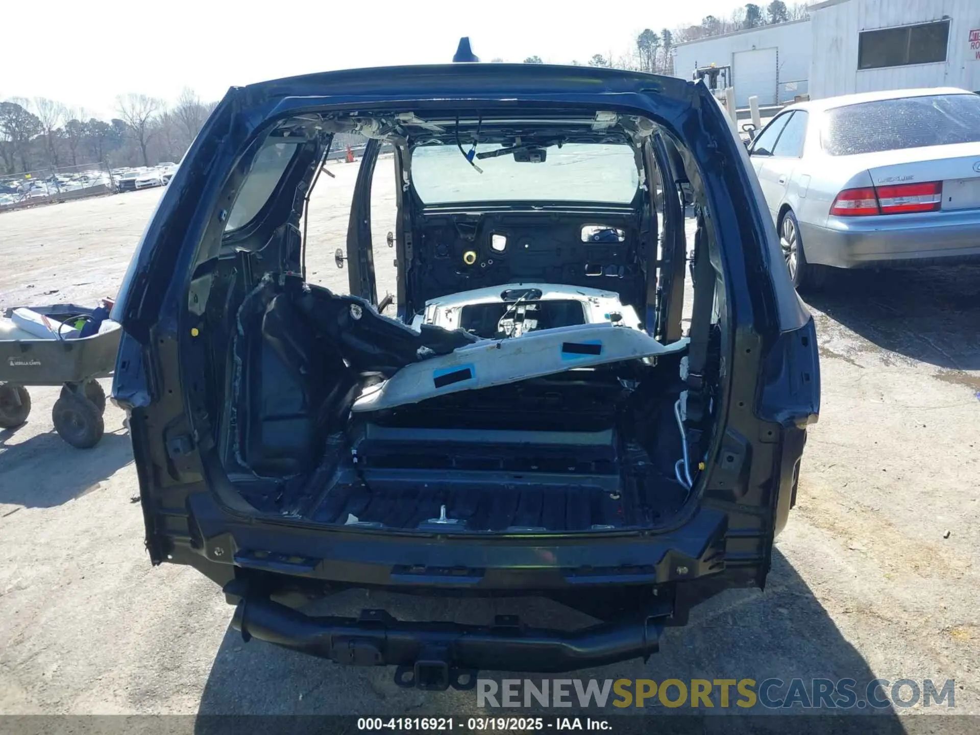 18 Photograph of a damaged car 1C4SDJH96MC762646 DODGE DURANGO 2021