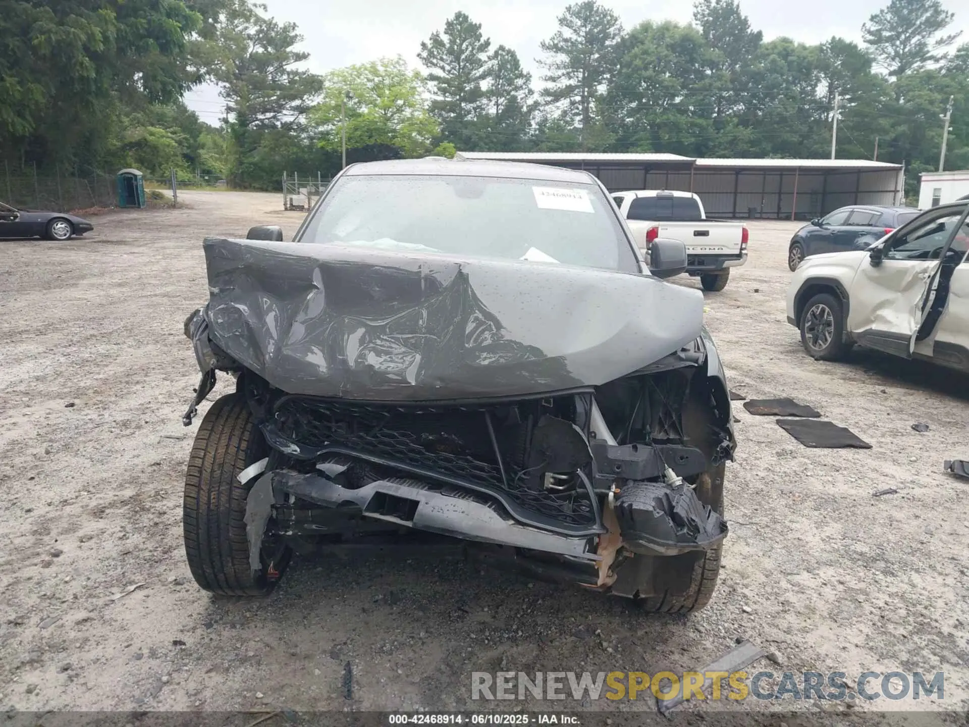 13 Photograph of a damaged car 1C4RDHDG5NC130802 DODGE DURANGO 2022