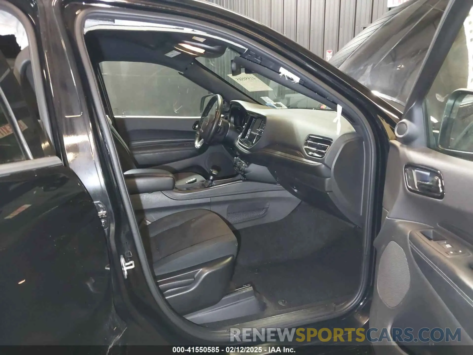 5 Photograph of a damaged car 1C4RDJDG1NC133283 DODGE DURANGO 2022