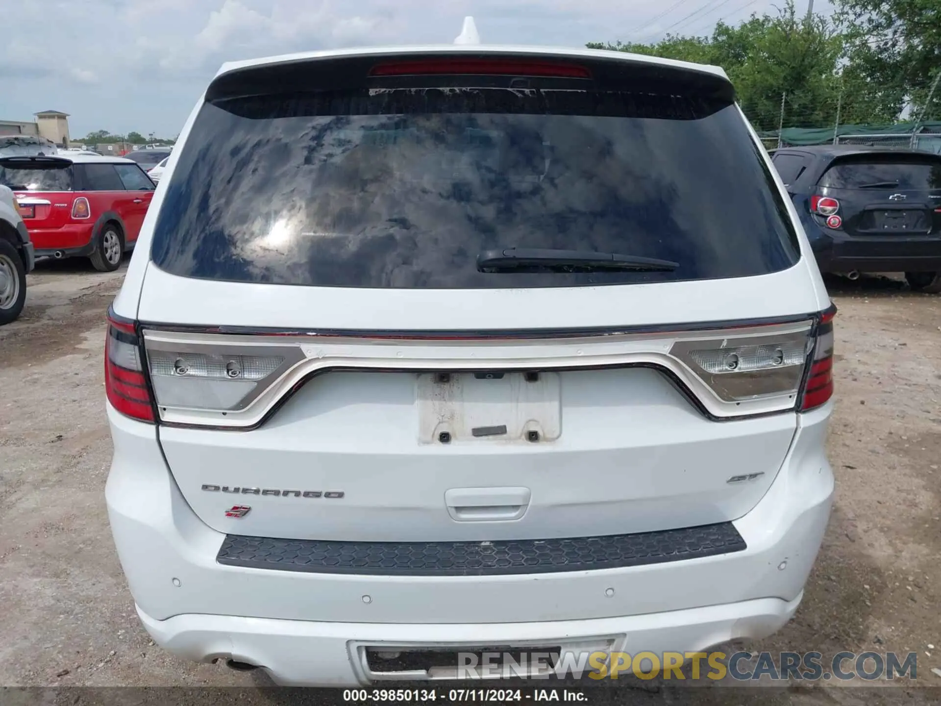 15 Photograph of a damaged car 1C4RDJDG8NC220033 DODGE DURANGO 2022