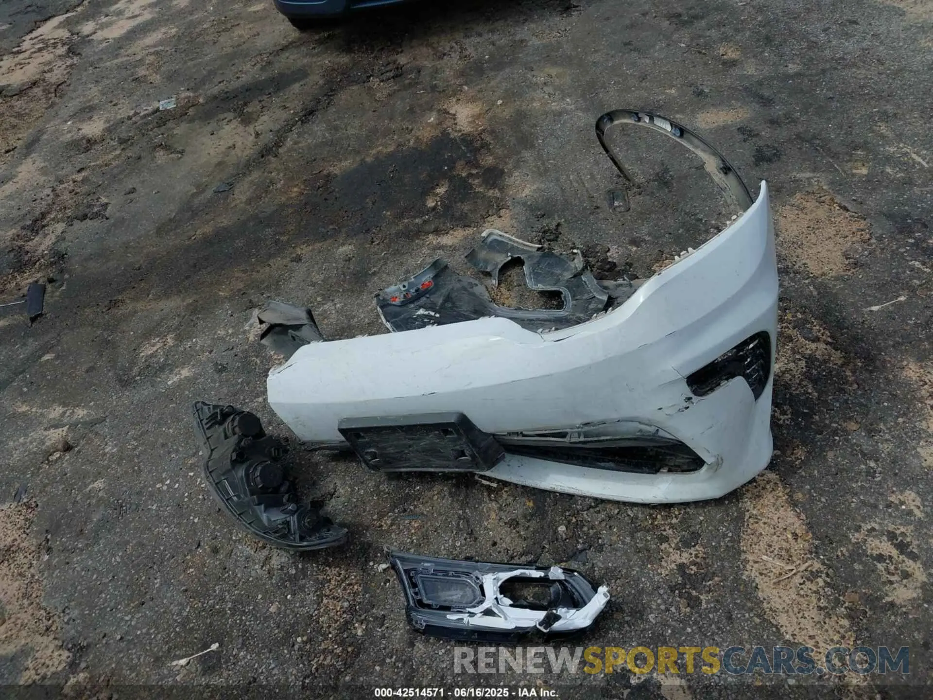 12 Photograph of a damaged car 1C4RDJFG2NC136478 DODGE DURANGO 2022
