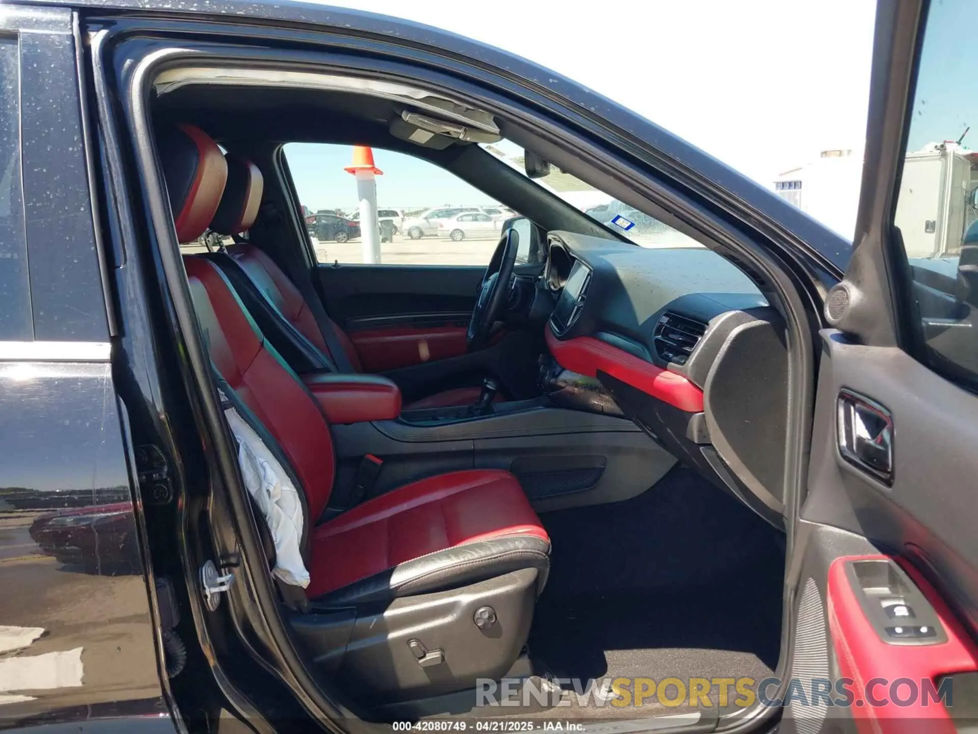 5 Фотография поврежденного автомобиля 1C4SDHCT5NC209838 DODGE DURANGO 2022
