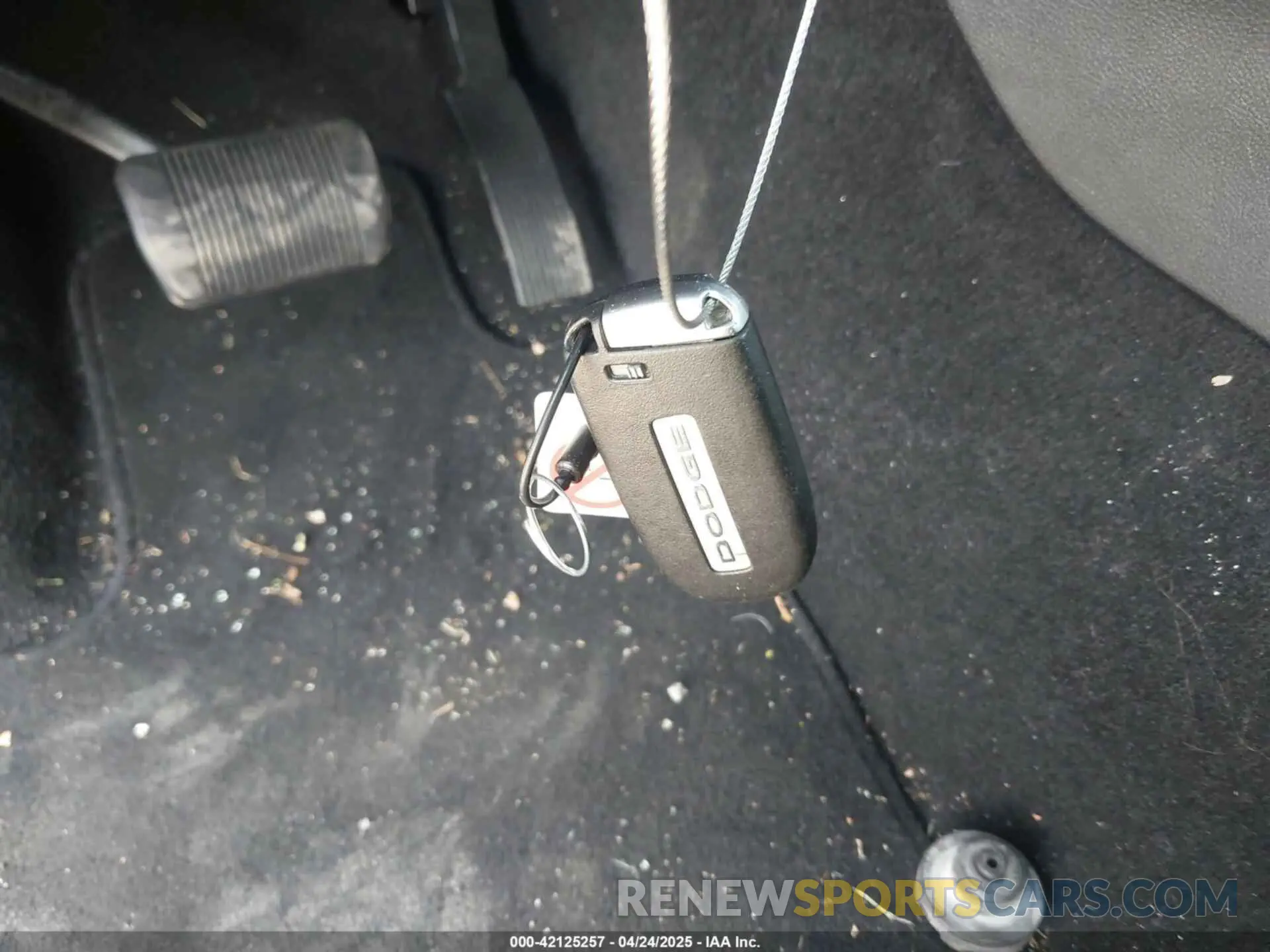 11 Photograph of a damaged car 1C4SDHCT7NC224387 DODGE DURANGO 2022