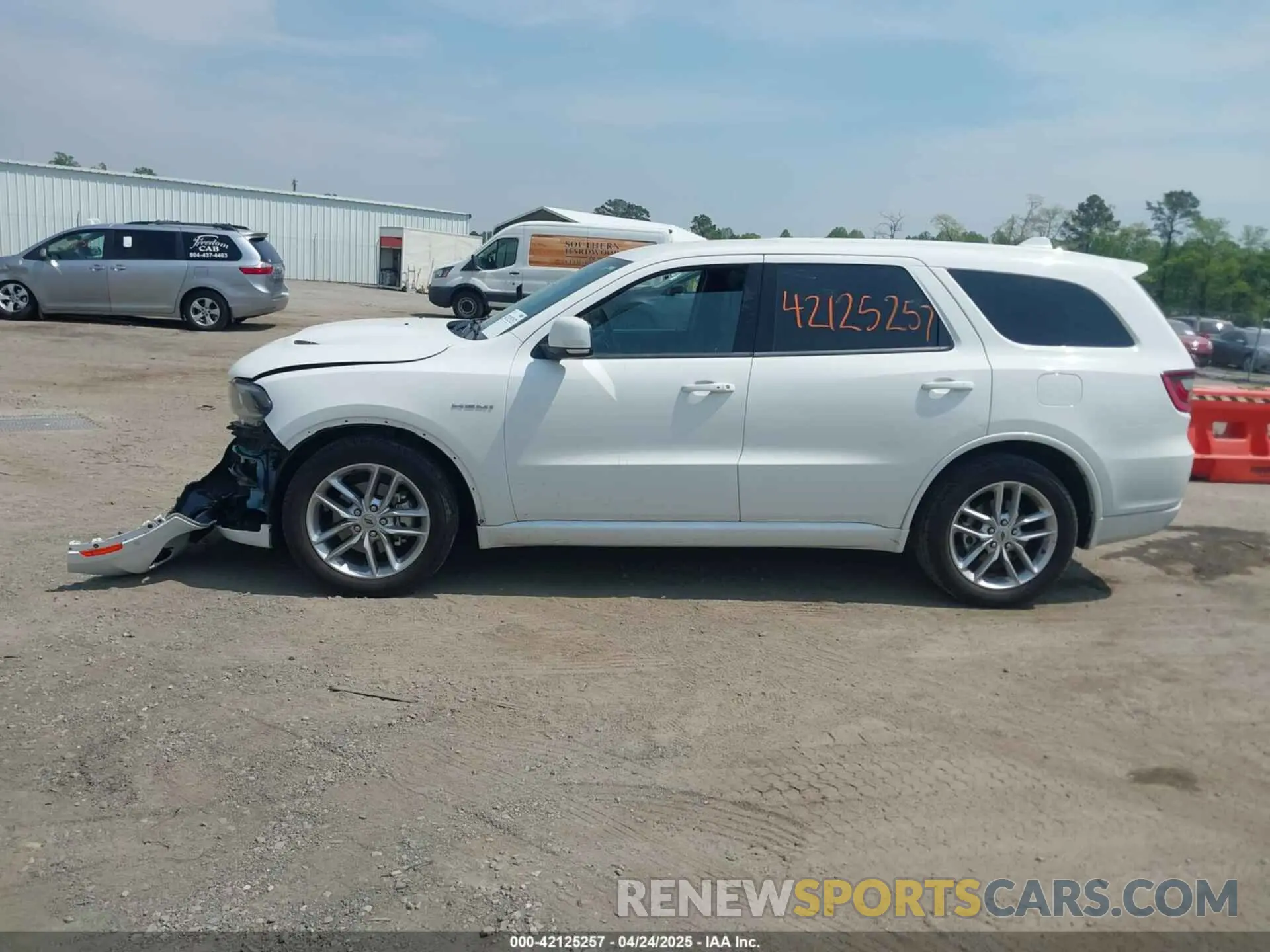 14 Photograph of a damaged car 1C4SDHCT7NC224387 DODGE DURANGO 2022