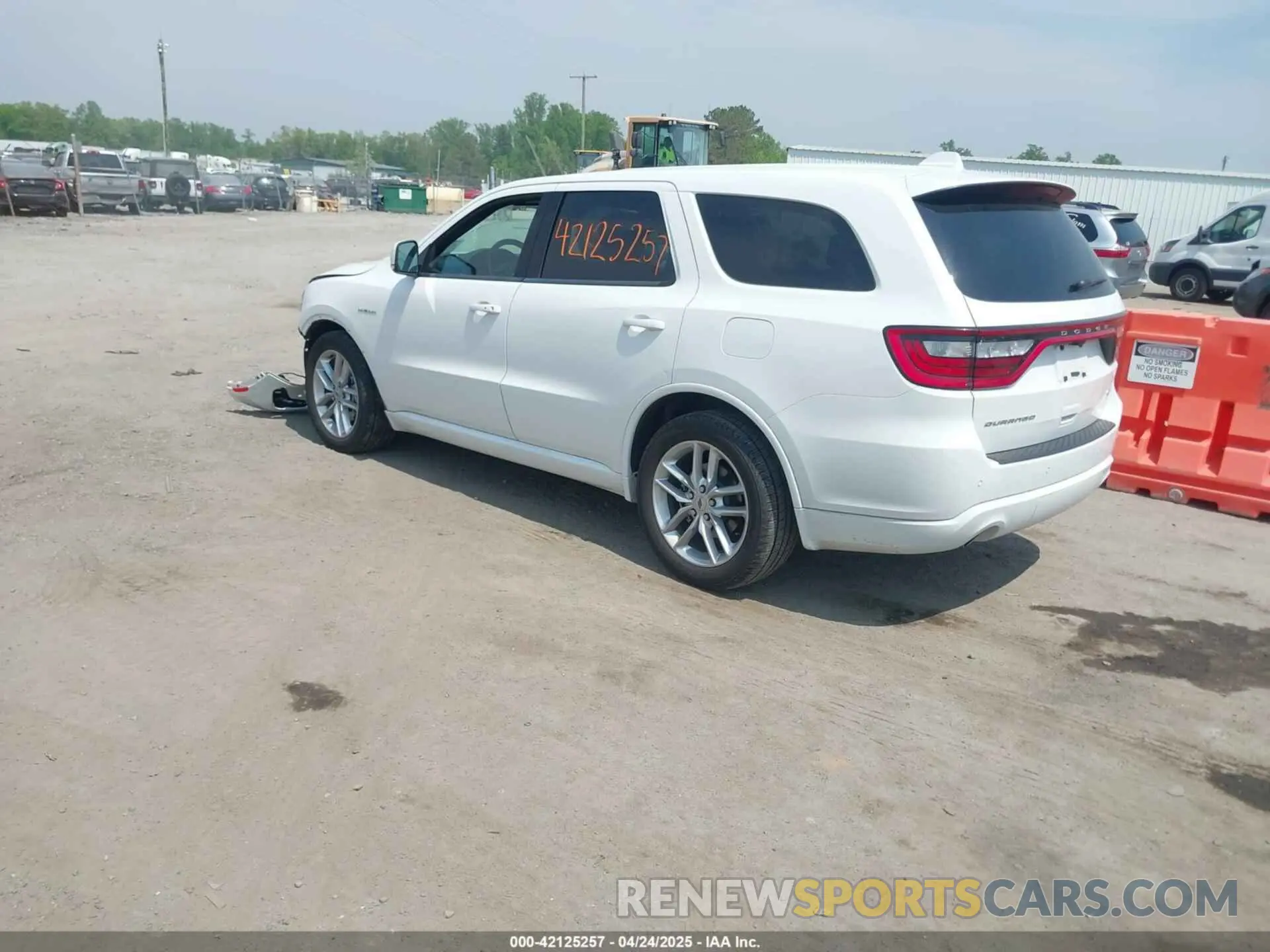 3 Photograph of a damaged car 1C4SDHCT7NC224387 DODGE DURANGO 2022
