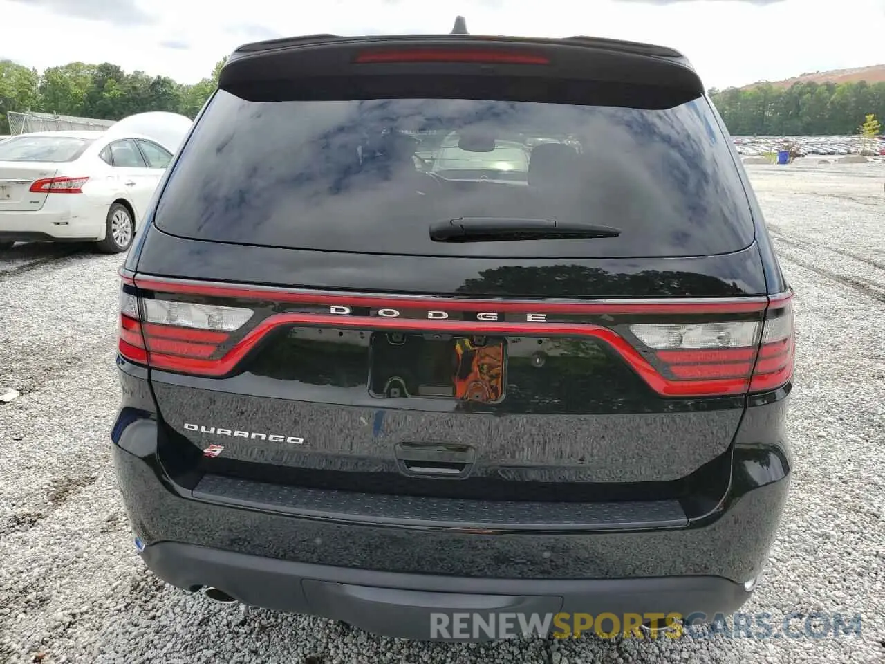 6 Photograph of a damaged car 1C4SDJFT5NC200589 DODGE DURANGO 2022