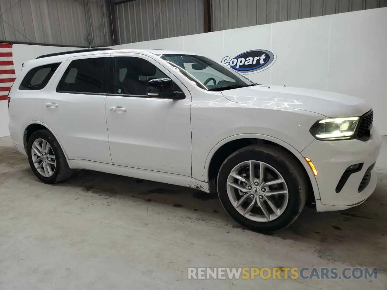 4 Photograph of a damaged car 1C4RDHDG5PC571235 DODGE DURANGO 2023