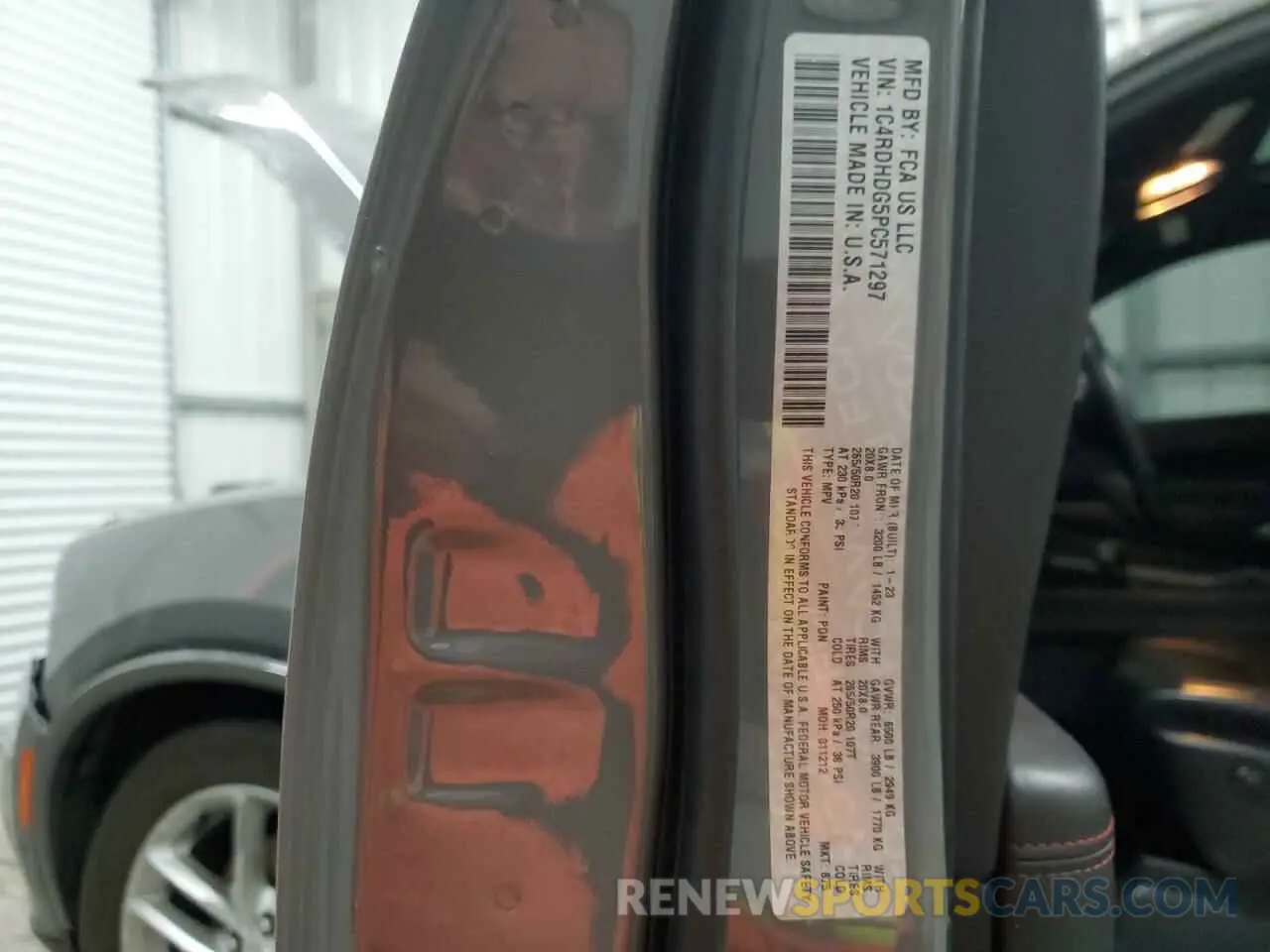 14 Photograph of a damaged car 1C4RDHDG5PC571297 DODGE DURANGO 2023