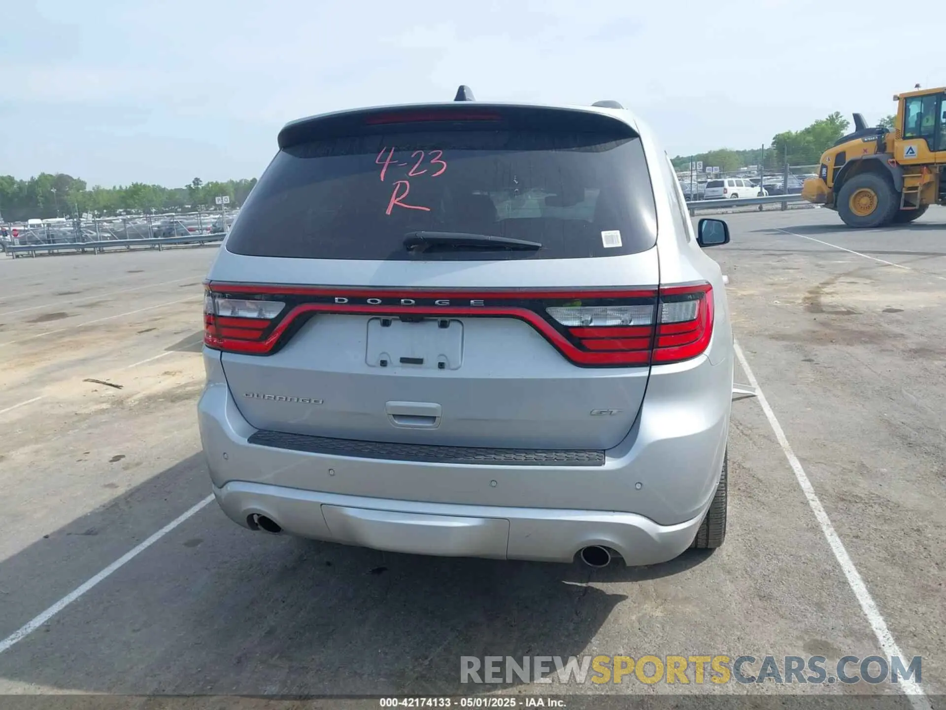 16 Photograph of a damaged car 1C4RDHDG5PC636018 DODGE DURANGO 2023