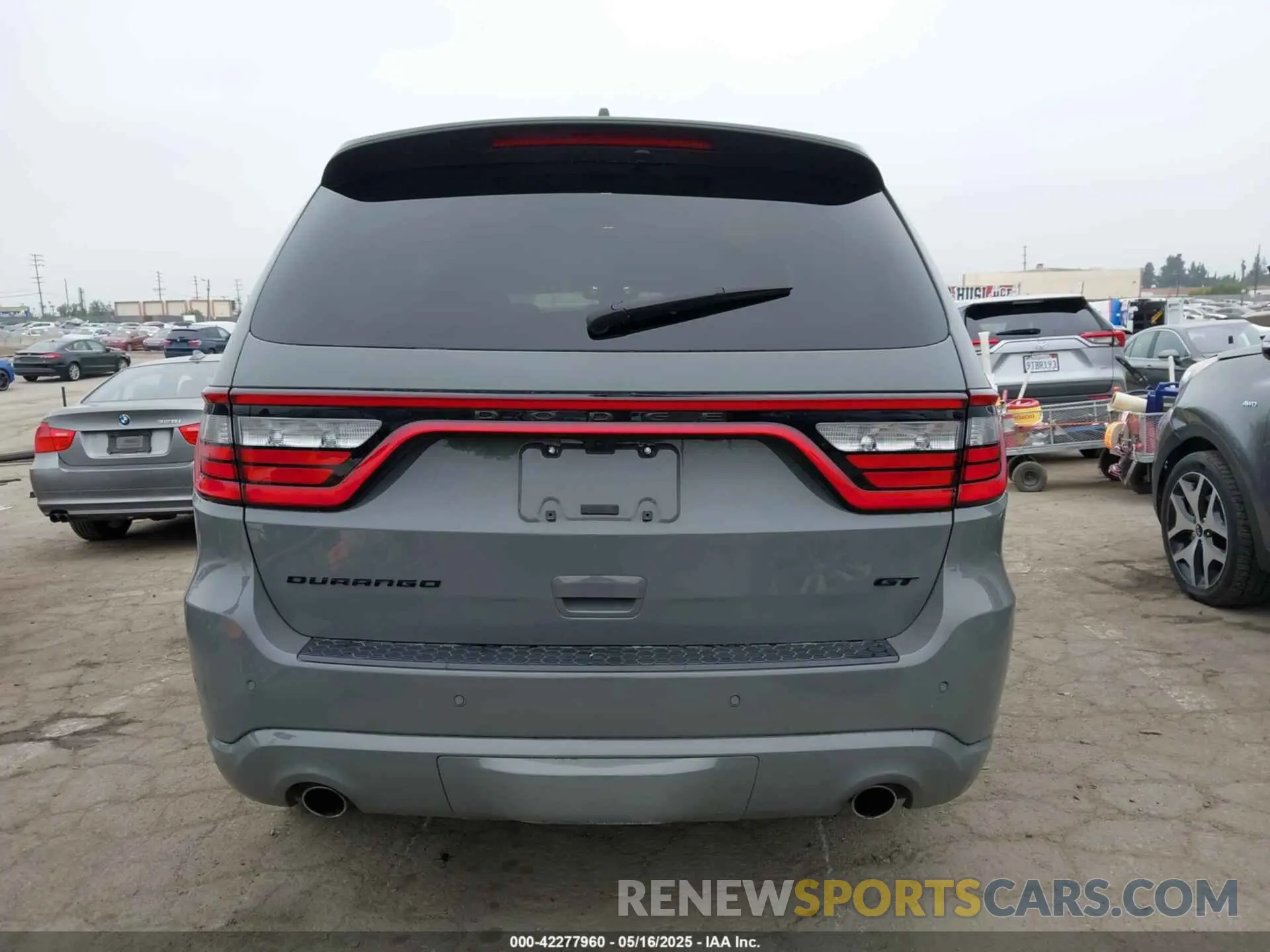 17 Photograph of a damaged car 1C4RDHDG5PC675336 DODGE DURANGO 2023