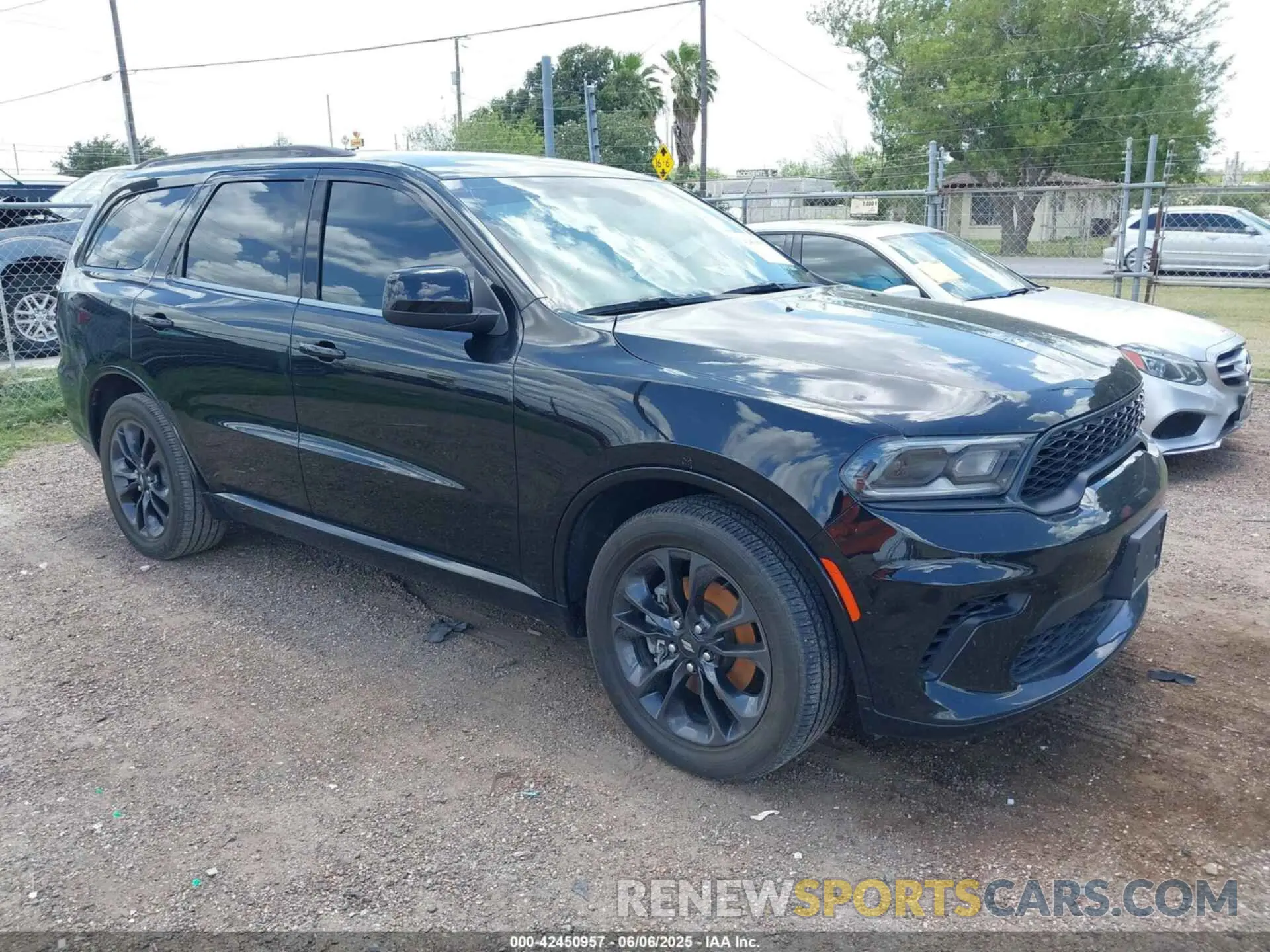 1 Photograph of a damaged car 1C4RDHDGXPC636273 DODGE DURANGO 2023