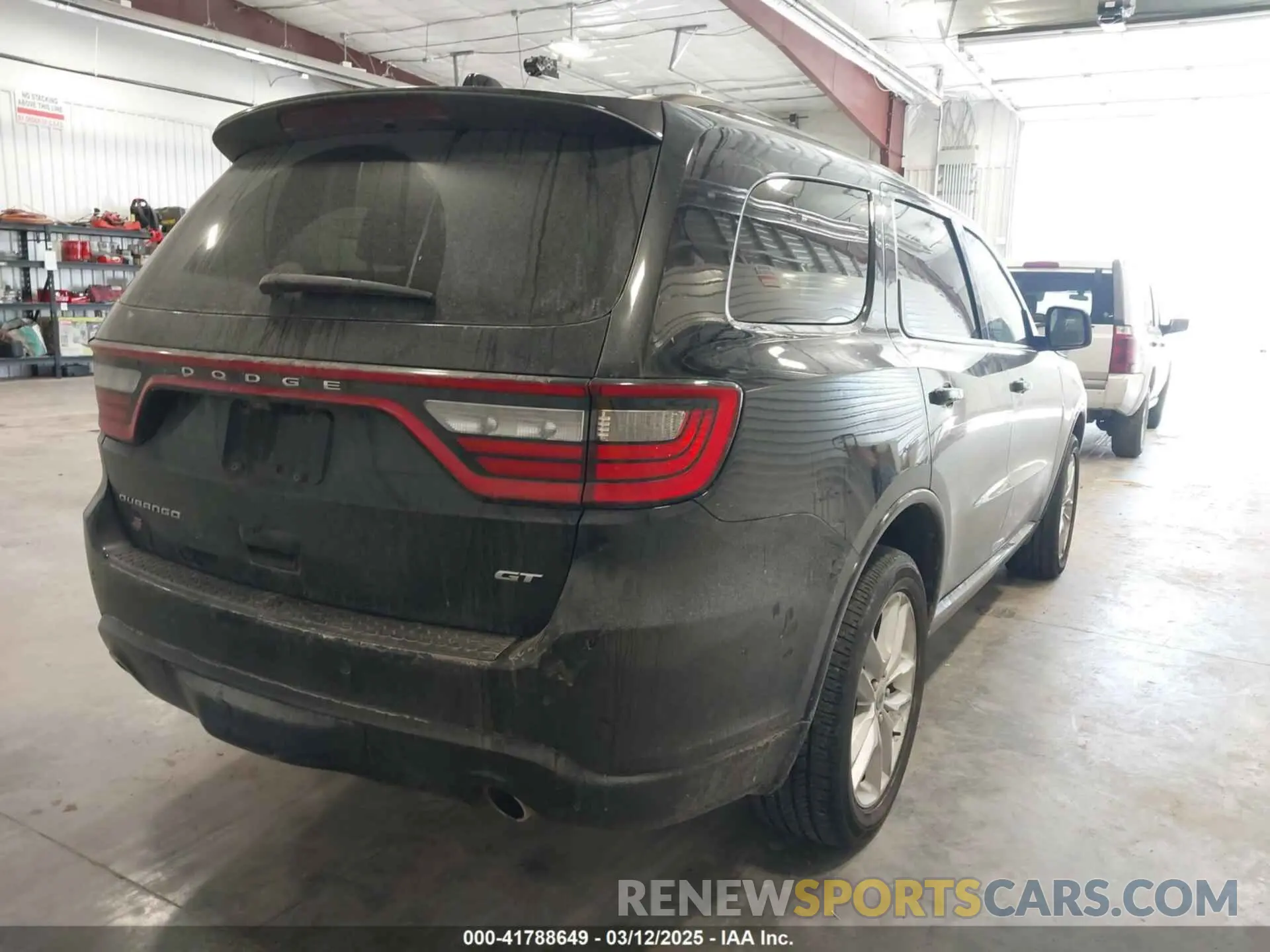 4 Photograph of a damaged car 1C4RDJDG2PC675673 DODGE DURANGO 2023