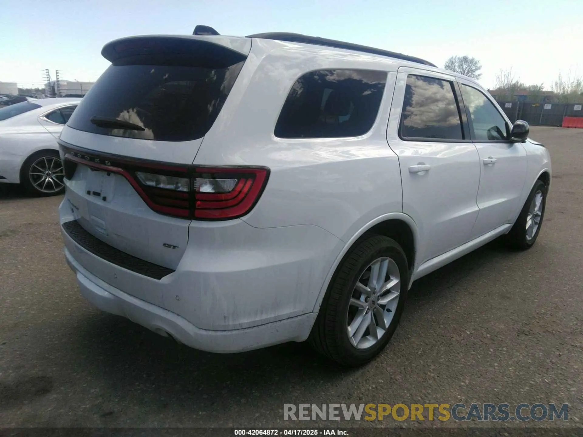 4 Фотография поврежденного автомобиля 1C4RDJDG9PC580141 DODGE DURANGO 2023
