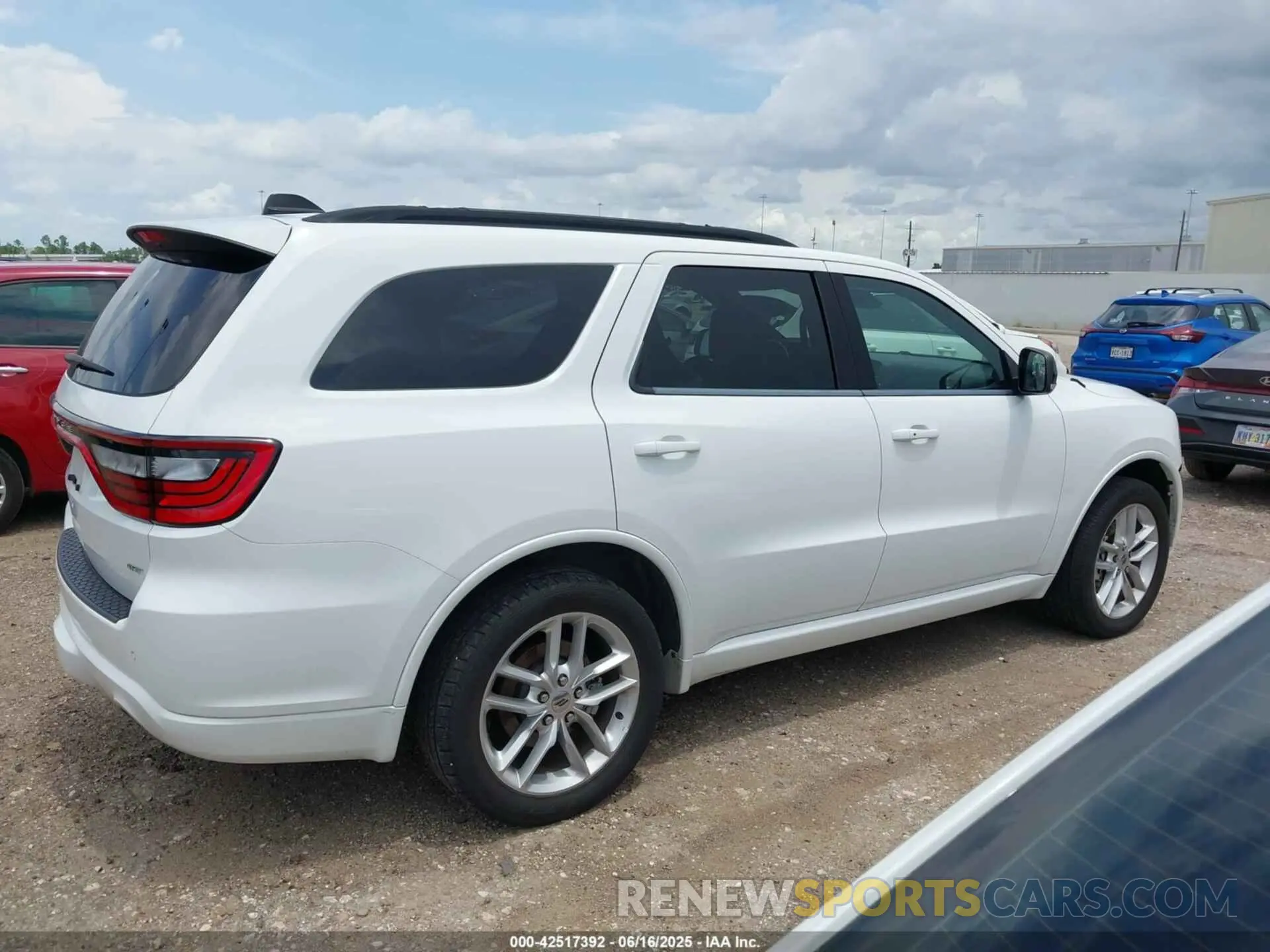 14 Photograph of a damaged car 1C4RDJDGXPC574283 DODGE DURANGO 2023