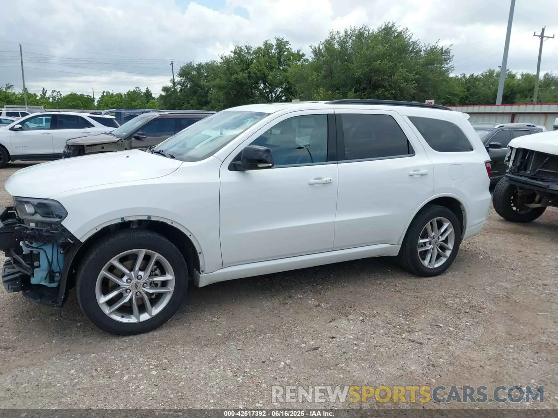 15 Photograph of a damaged car 1C4RDJDGXPC574283 DODGE DURANGO 2023