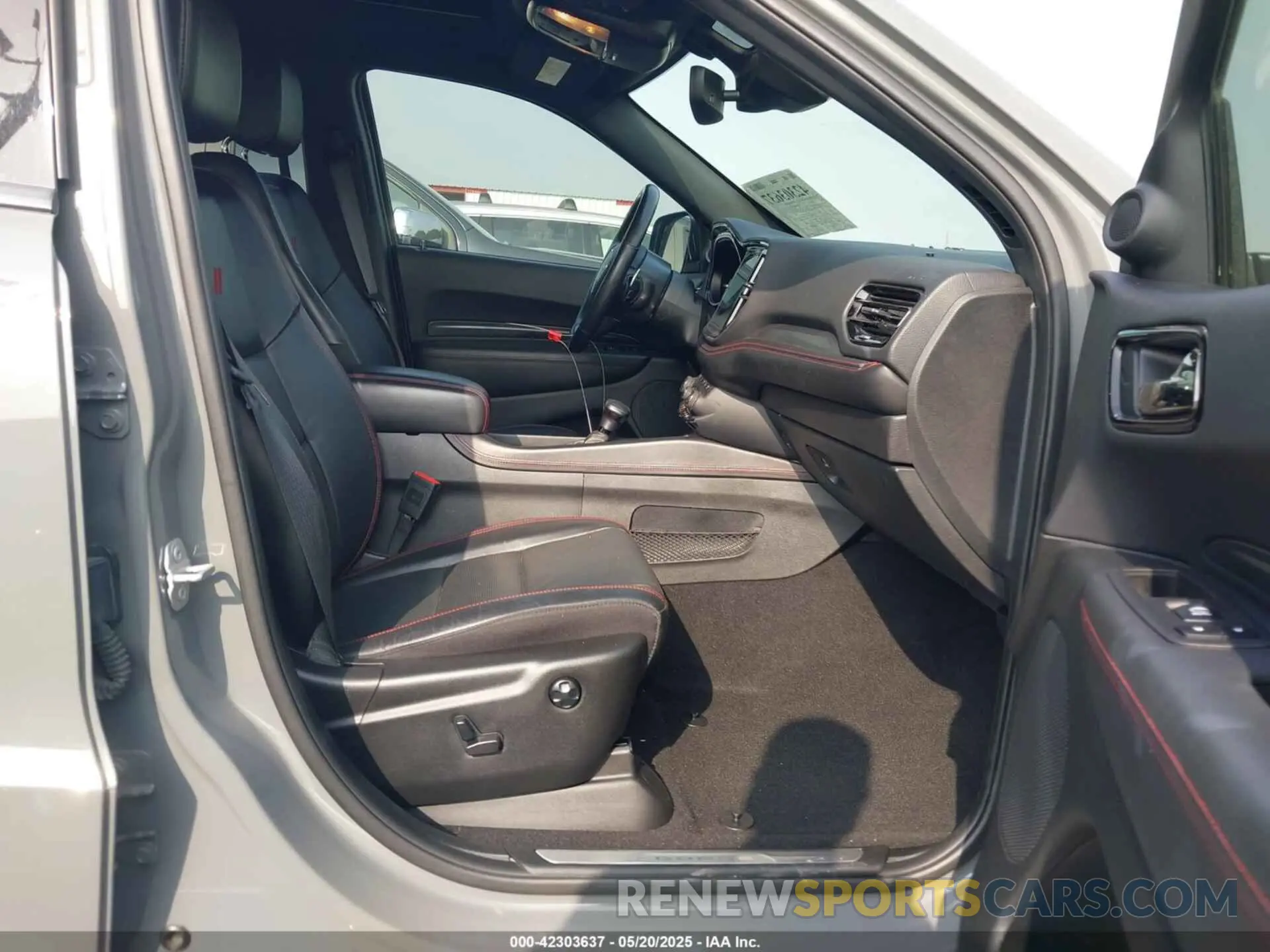 5 Photograph of a damaged car 1C4SDJCT4PC580502 DODGE DURANGO 2023