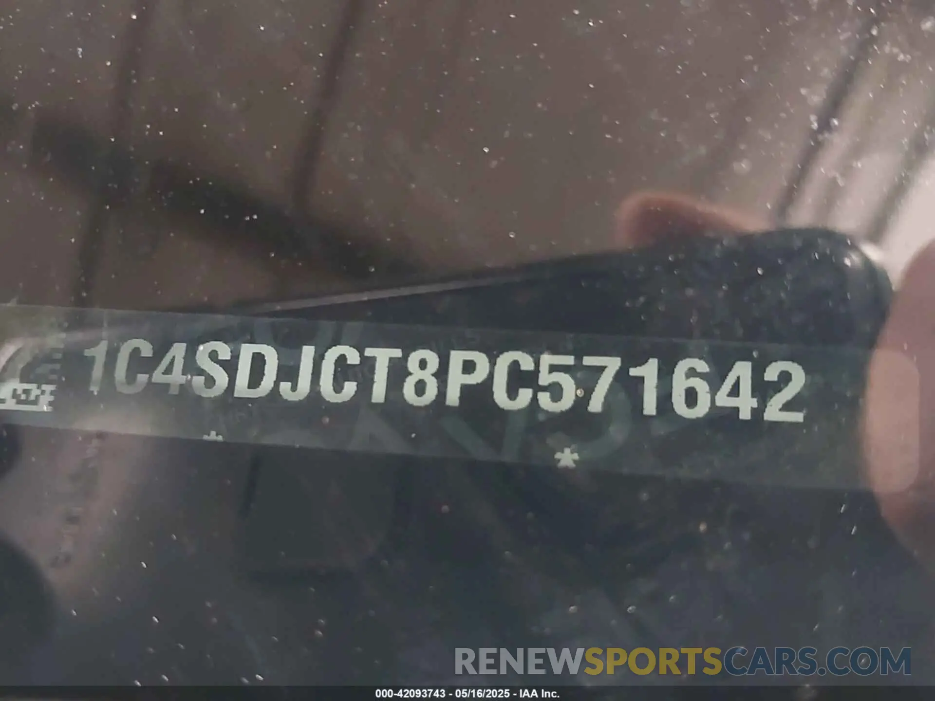9 Photograph of a damaged car 1C4SDJCT8PC571642 DODGE DURANGO 2023