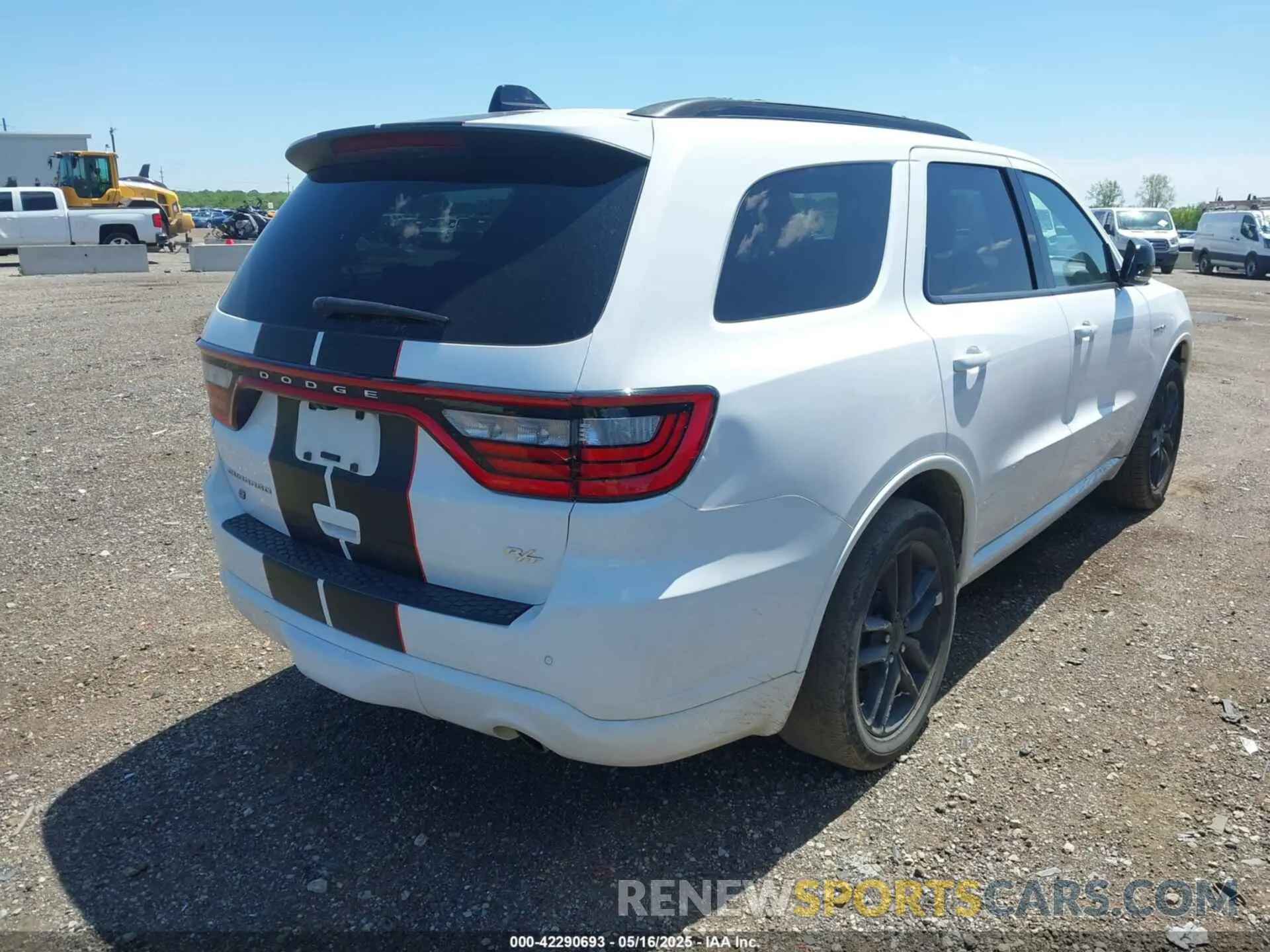 4 Photograph of a damaged car 1C4SDJCTXPC553725 DODGE DURANGO 2023