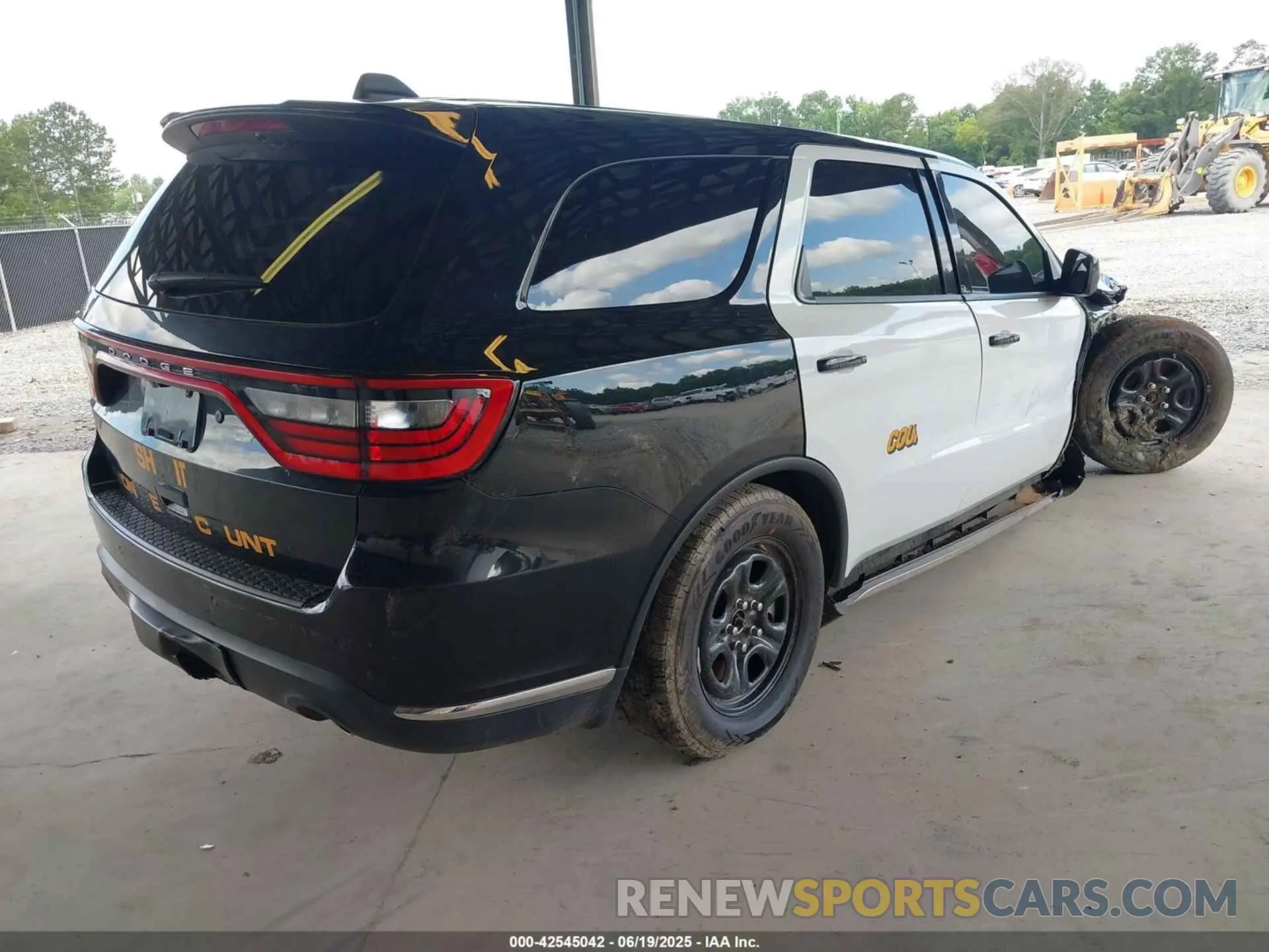 4 Фотография поврежденного автомобиля 1C4SDJFT1PC689883 DODGE DURANGO 2023