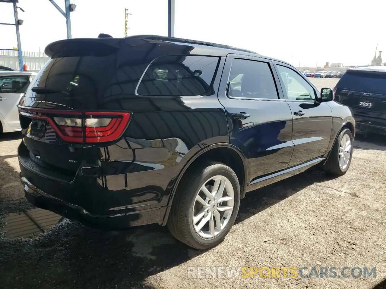 3 Photograph of a damaged car 1C4RDHDG6RC237704 DODGE DURANGO 2024