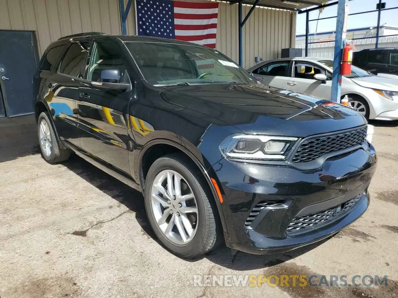 4 Photograph of a damaged car 1C4RDHDG6RC237704 DODGE DURANGO 2024