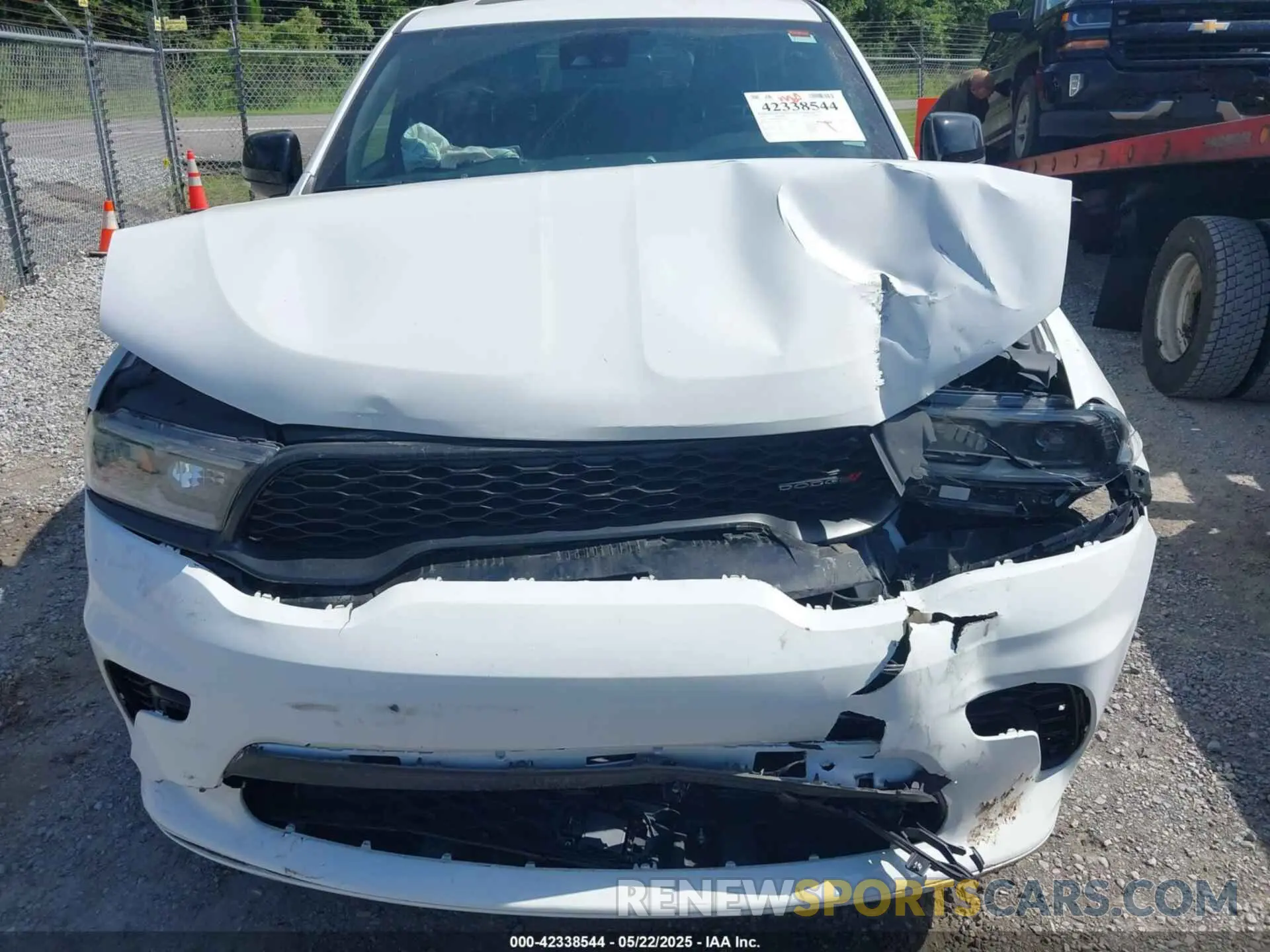 6 Photograph of a damaged car 1C4RDJDG6RC137884 DODGE DURANGO 2024