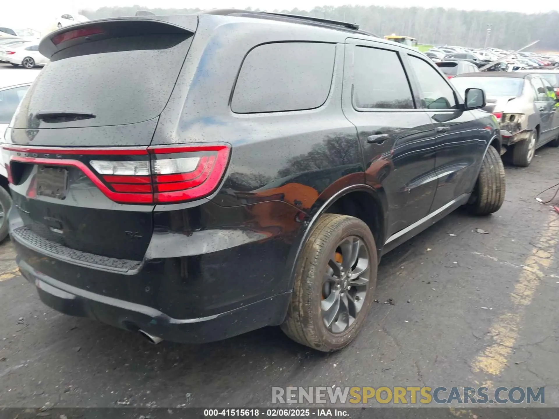 4 Photograph of a damaged car 1C4SDHCT3RC172018 DODGE DURANGO 2024
