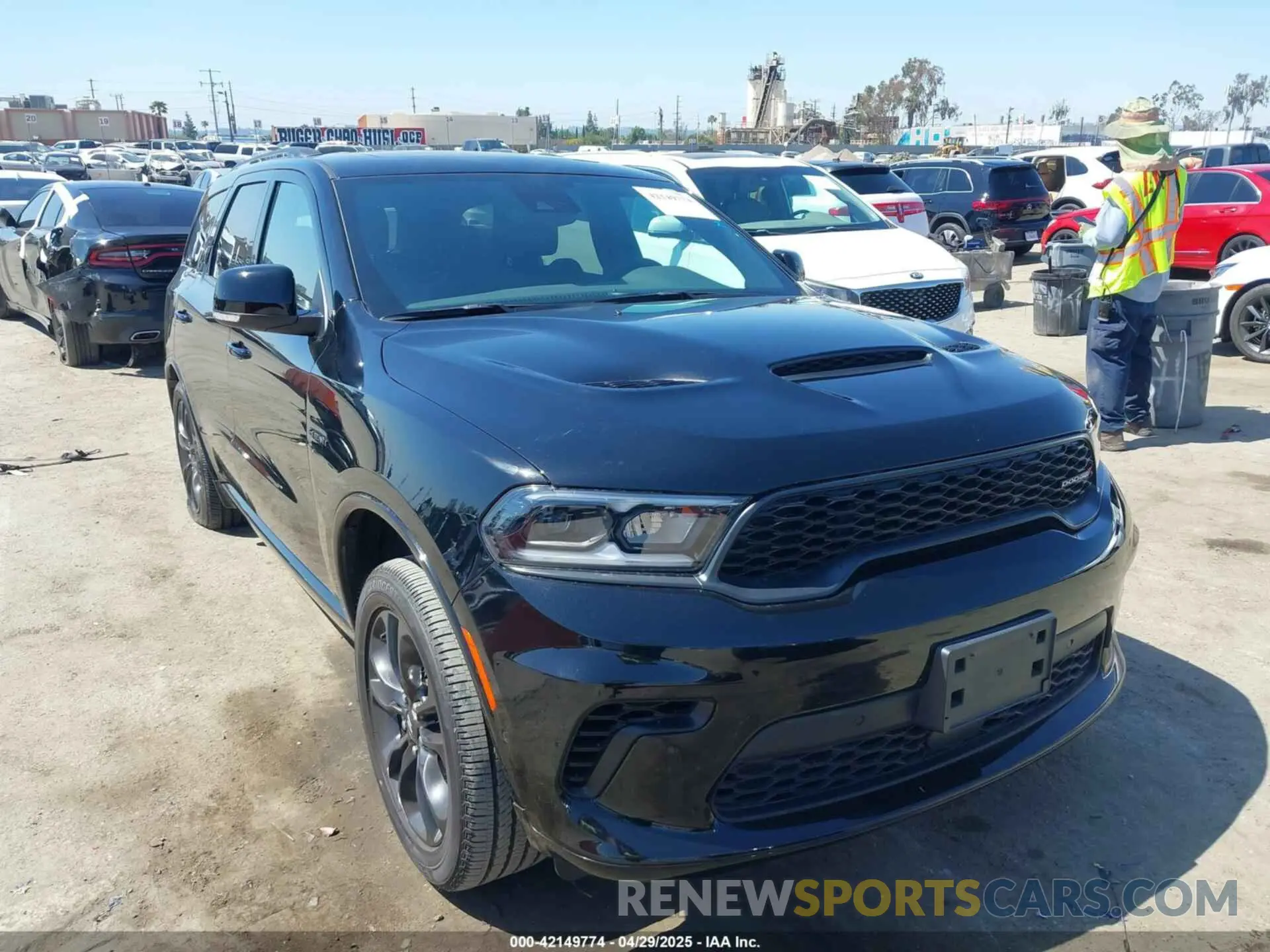 1 Фотография поврежденного автомобиля 1C4SDJCT9RC205143 DODGE DURANGO 2024