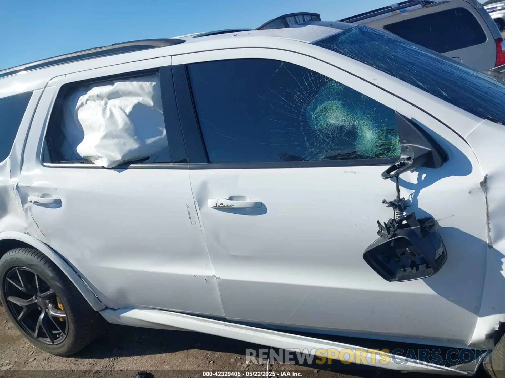 14 Photograph of a damaged car 1C4SDJGJ6RC257175 DODGE DURANGO 2024