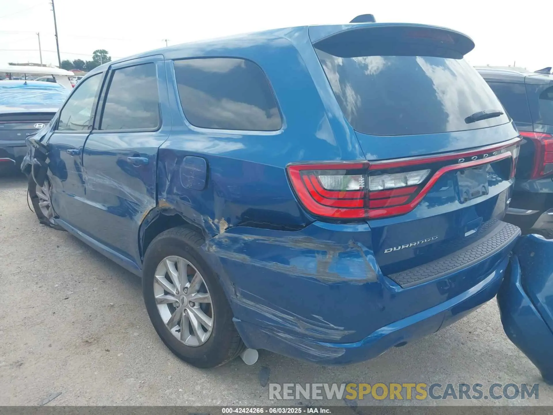 3 Photograph of a damaged car 1C4RDHDG0SC532092 DODGE DURANGO 2025