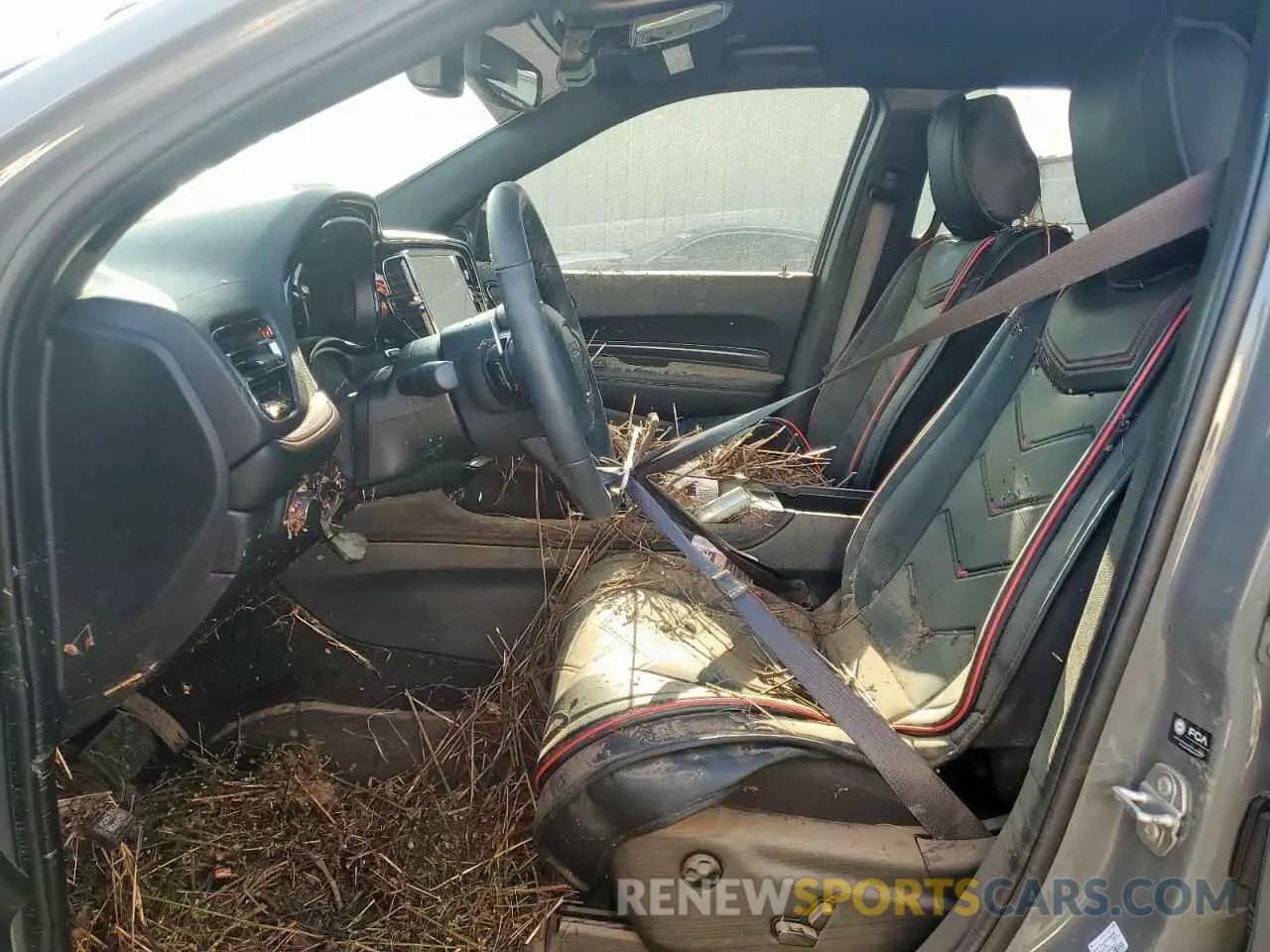 7 Photograph of a damaged car 1C4RDHDGXSC501321 DODGE DURANGO 2025