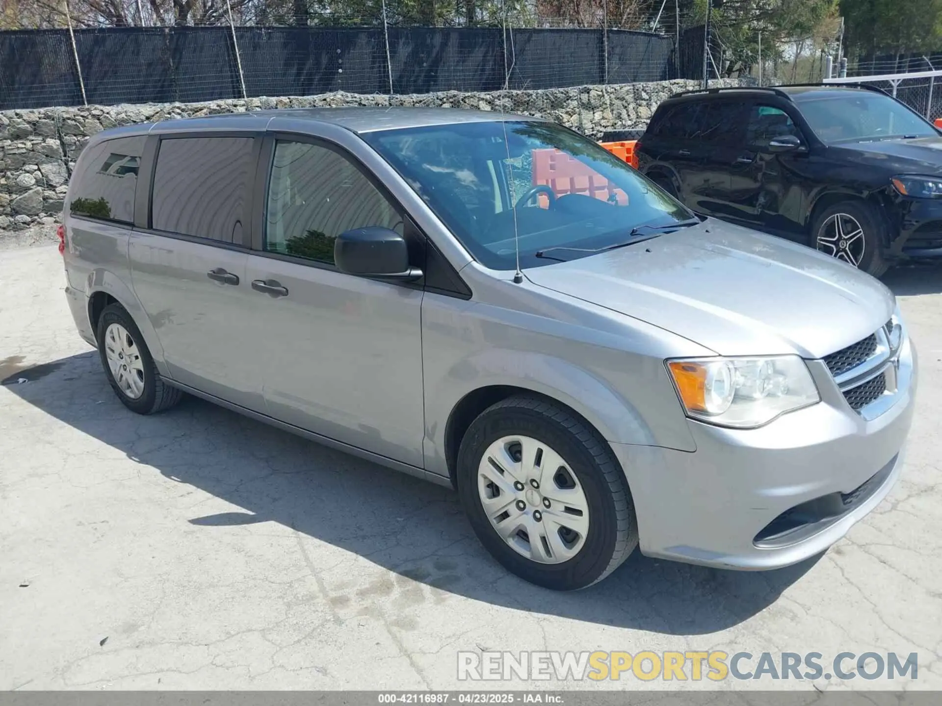 1 Фотография поврежденного автомобиля 2C4RDGBG0KR805228 DODGE GRAND CARAVAN 2019