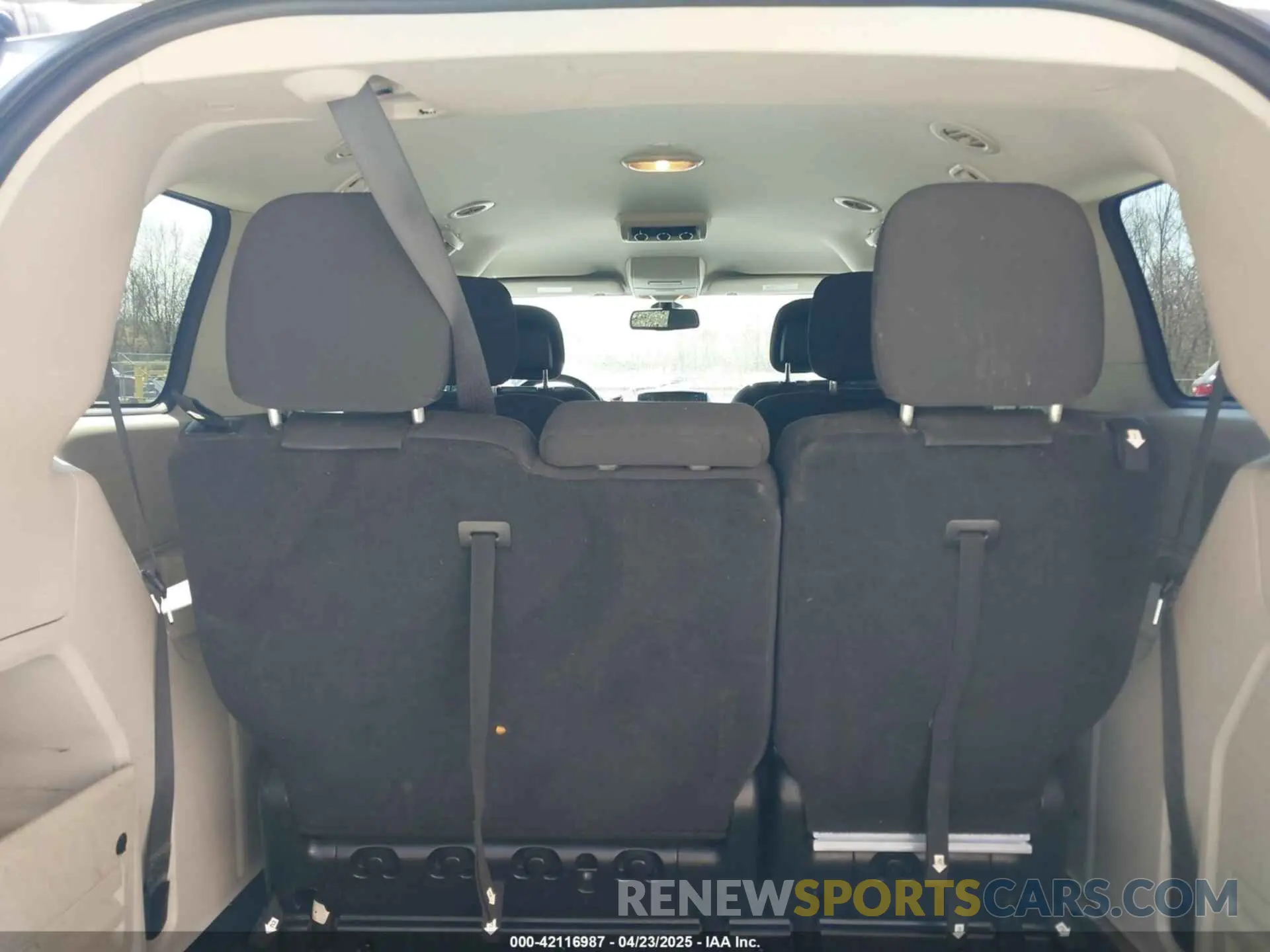 17 Фотография поврежденного автомобиля 2C4RDGBG0KR805228 DODGE GRAND CARAVAN 2019