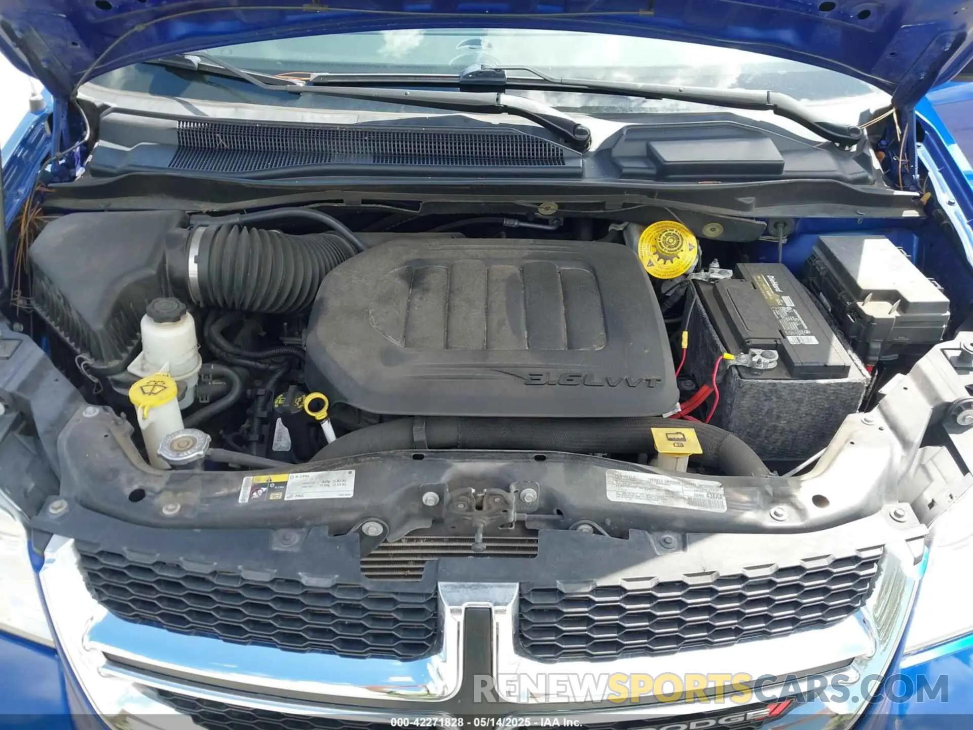 10 Photograph of a damaged car 2C4RDGBG3KR553507 DODGE GRAND CARAVAN 2019