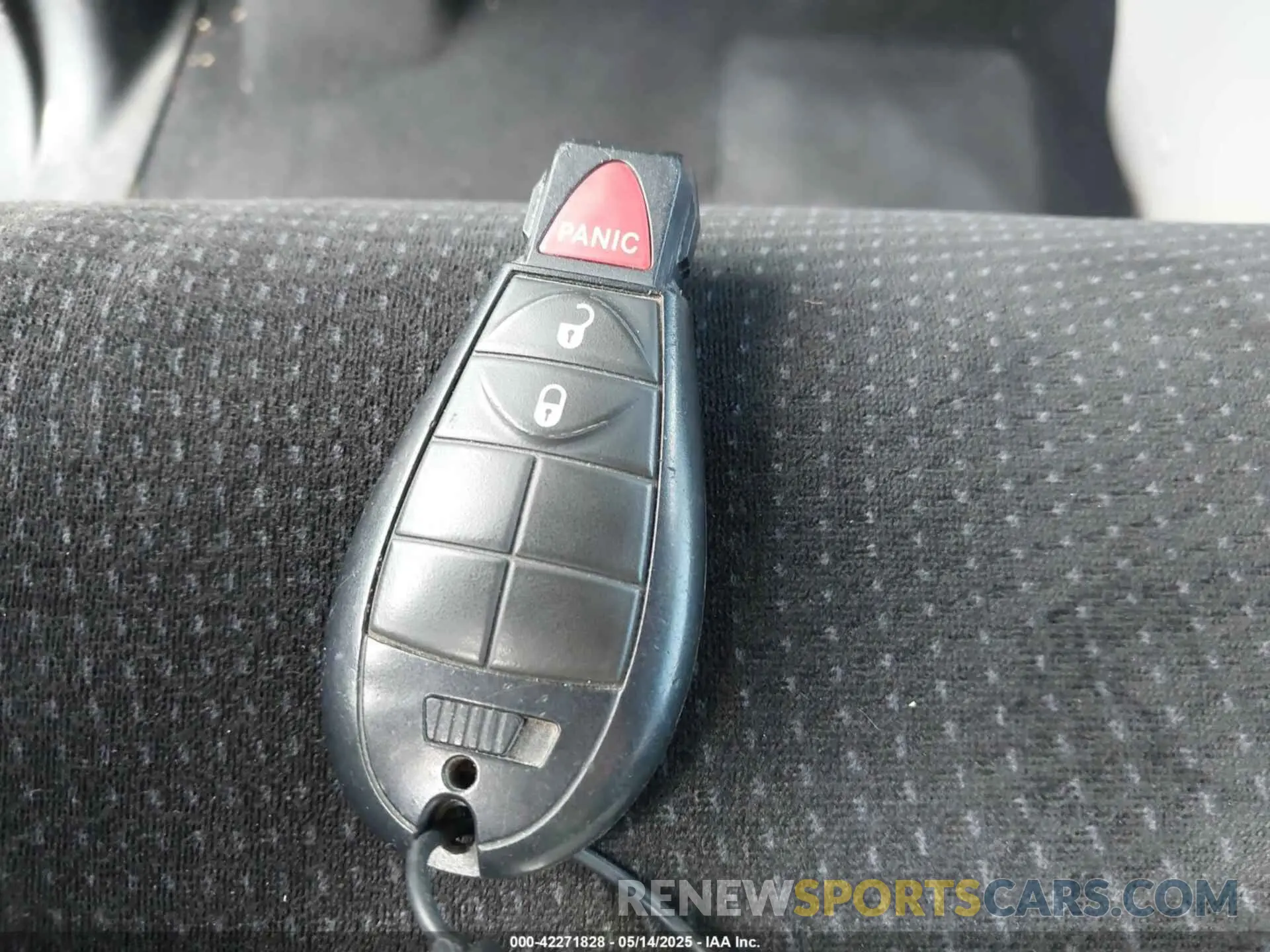 11 Photograph of a damaged car 2C4RDGBG3KR553507 DODGE GRAND CARAVAN 2019