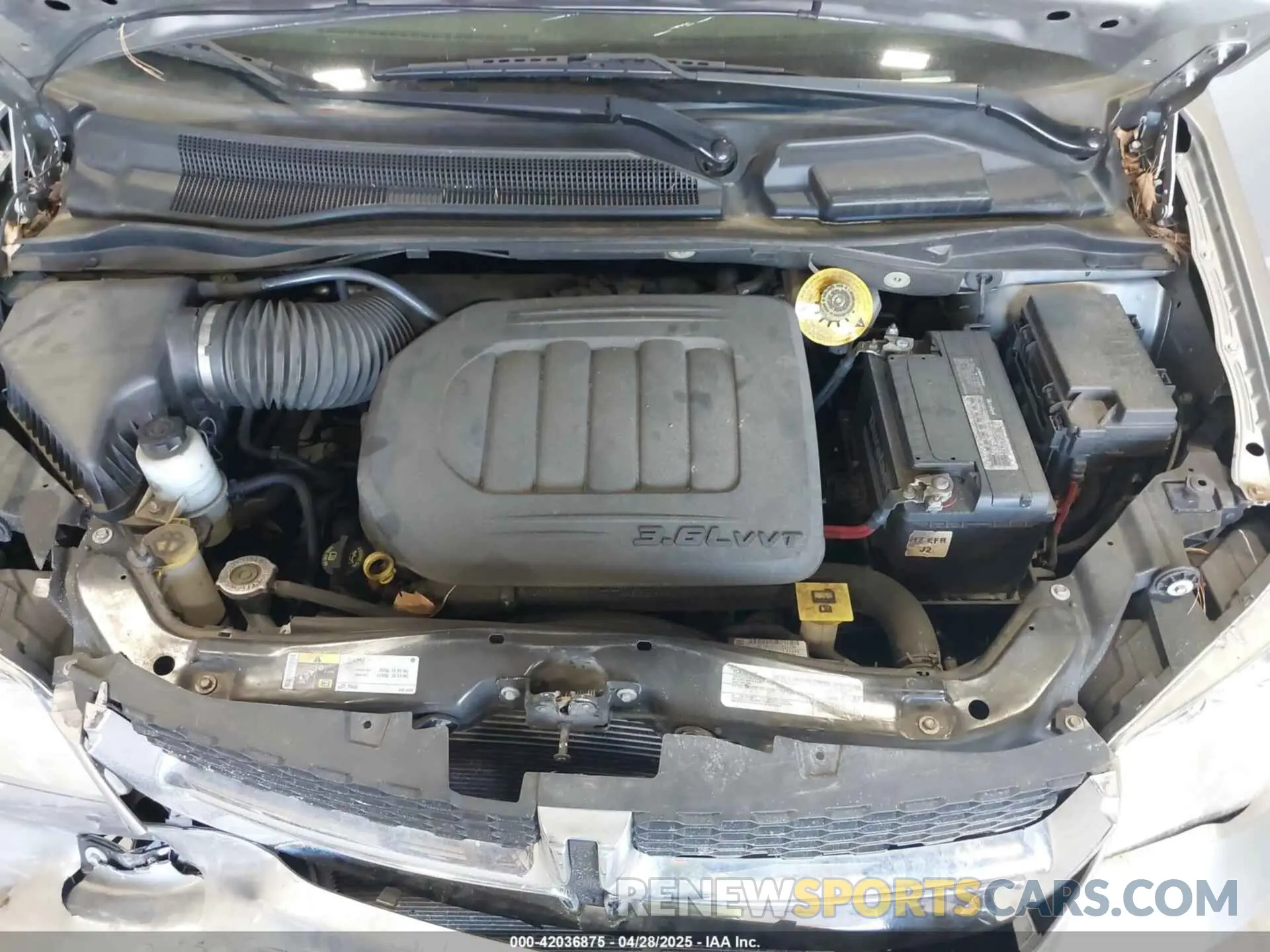 10 Photograph of a damaged car 2C4RDGBG3KR571537 DODGE GRAND CARAVAN 2019