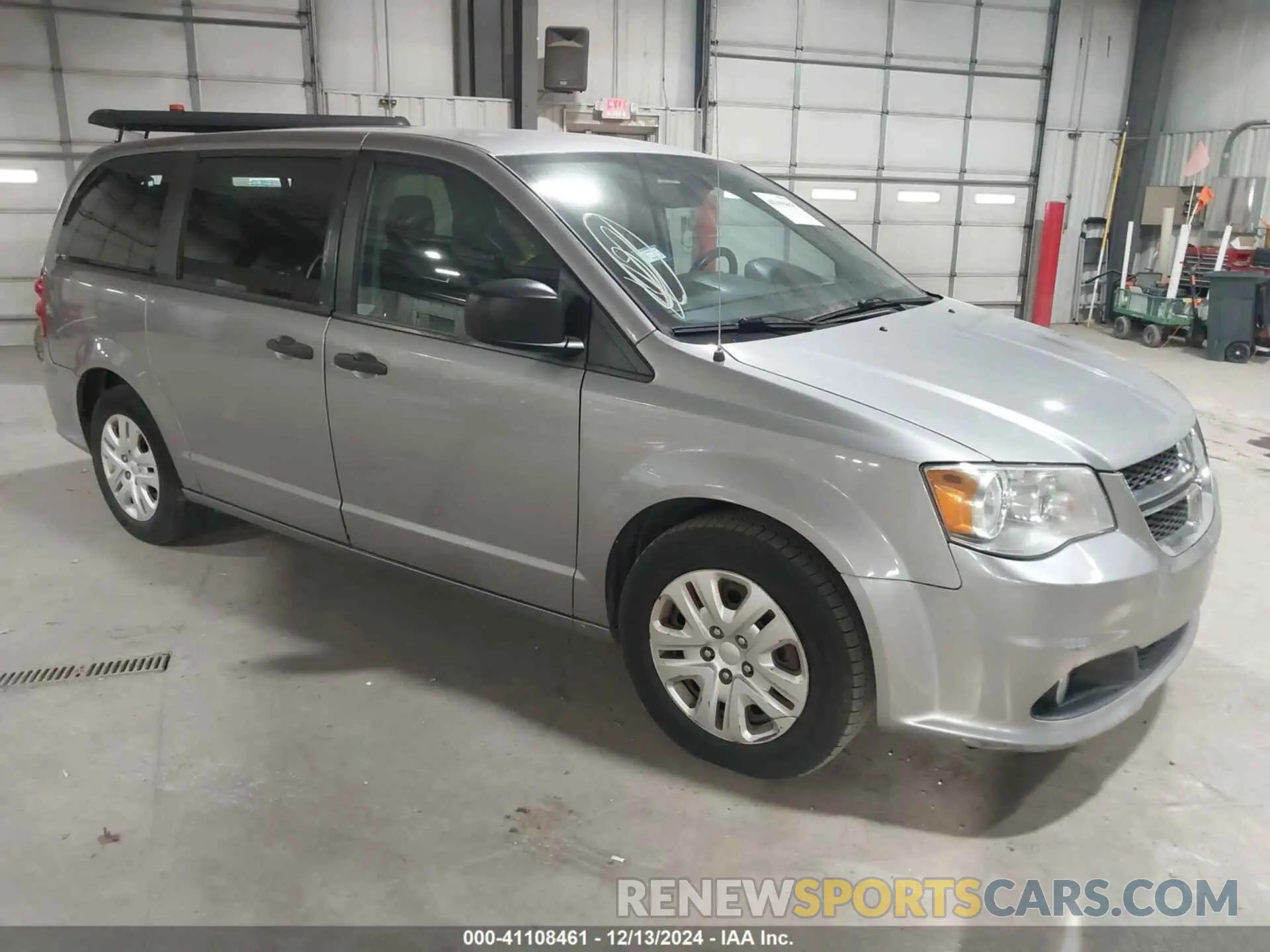1 Фотография поврежденного автомобиля 2C4RDGBG5KR590672 DODGE GRAND CARAVAN 2019