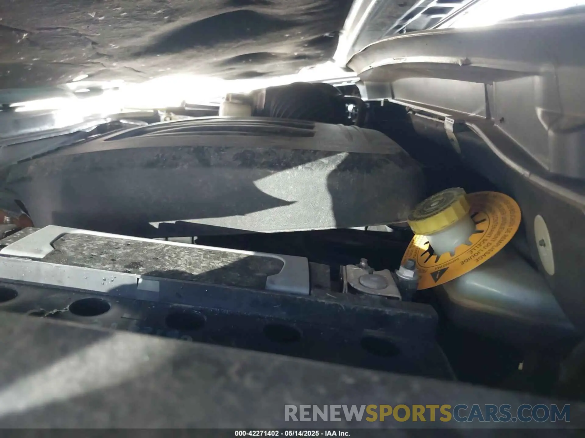 10 Photograph of a damaged car 2C4RDGBG6KR596593 DODGE GRAND CARAVAN 2019