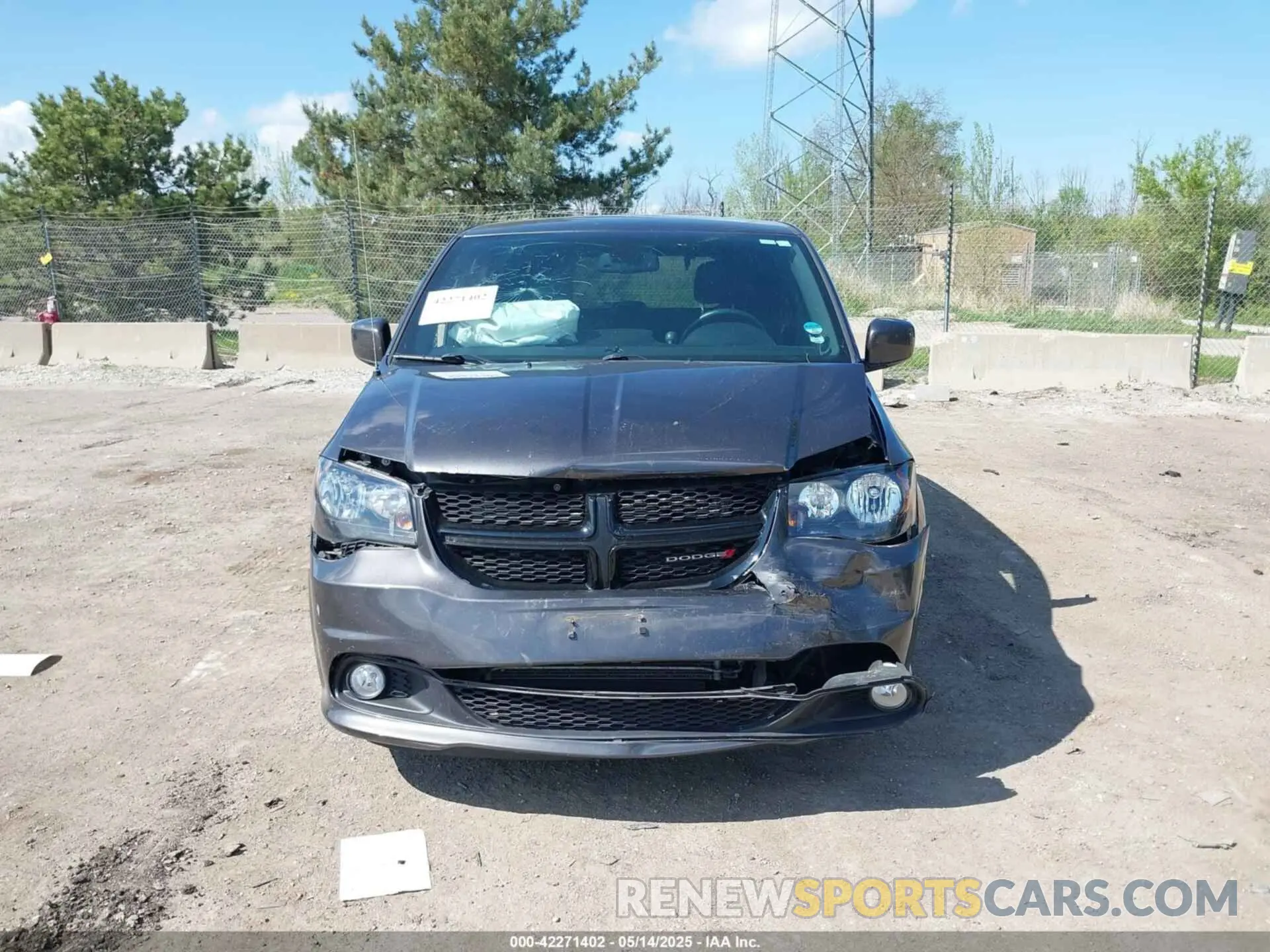 12 Photograph of a damaged car 2C4RDGBG6KR596593 DODGE GRAND CARAVAN 2019