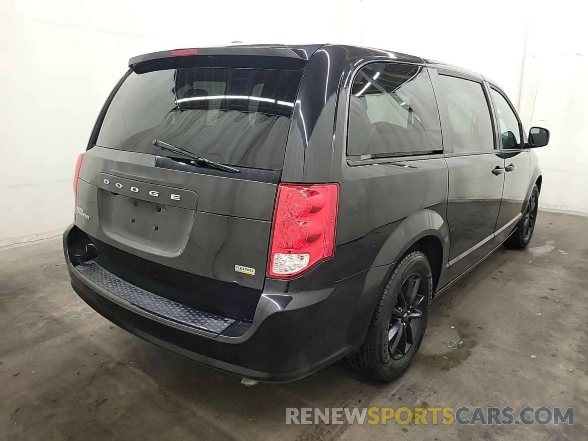 23 Photograph of a damaged car 2C4RDGBG6KR676220 DODGE GRAND CARAVAN 2019