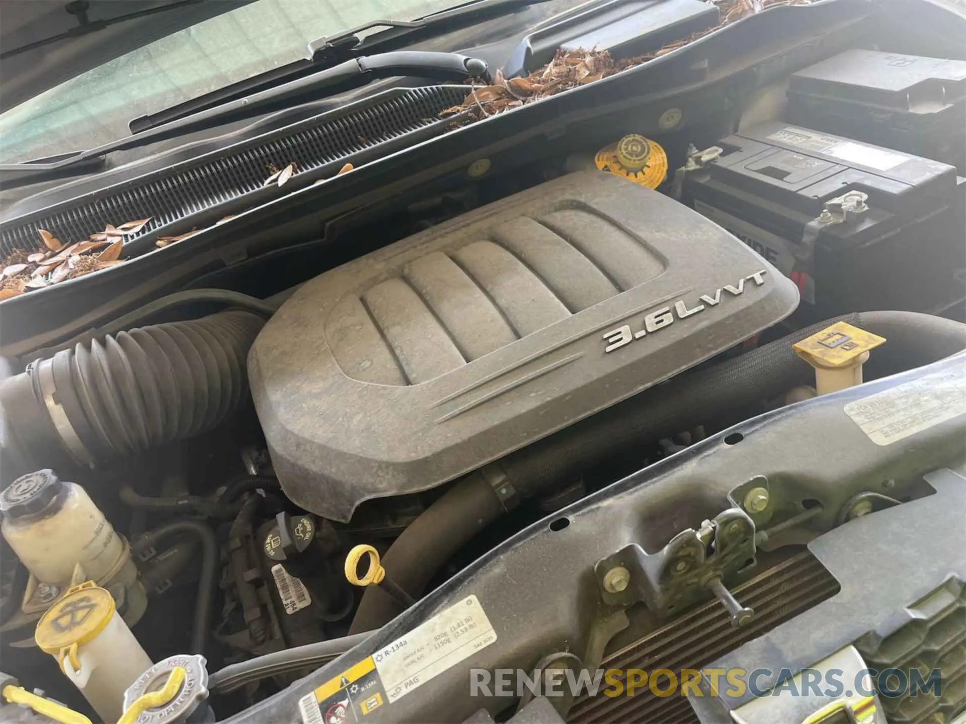 29 Photograph of a damaged car 2C4RDGBG9KR501654 DODGE GRAND CARAVAN 2019